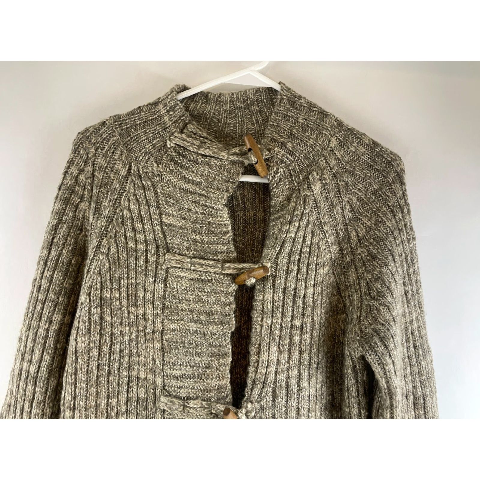 Vintage Ruff Hewn Sweater Women's L Tan Brown Wool Blend Rib Knit Button Loop Pullover Modern Womens Size L / US 10 / IT 46 - 5 Thumbnail
