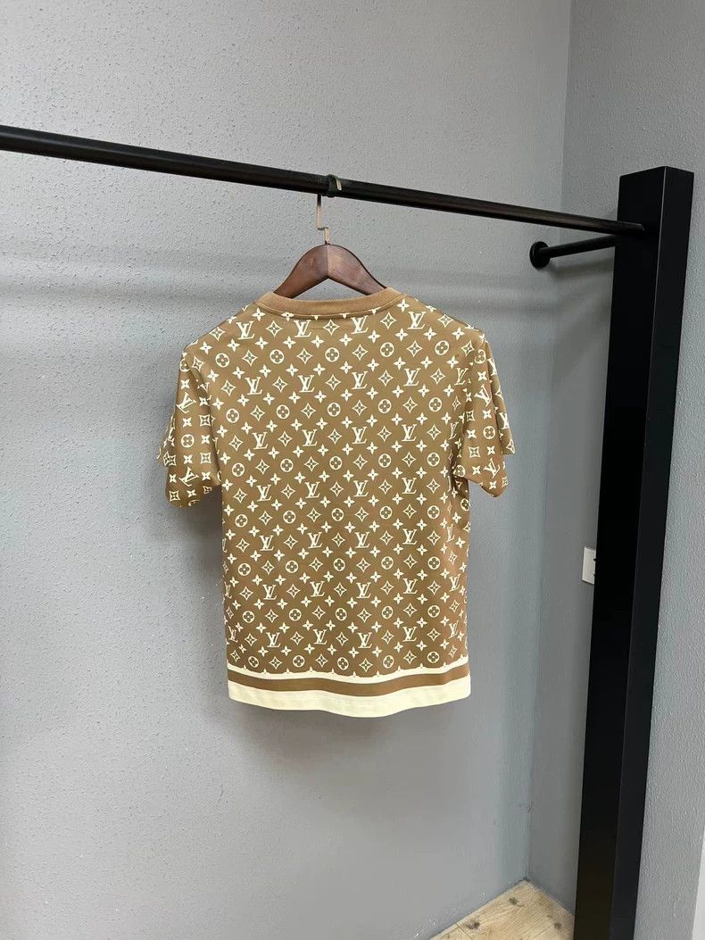 Louis Vuitton Louis Vuitton Full-print short sleeve Size US S / EU 44-46 / 1 - 2 Thumbnail