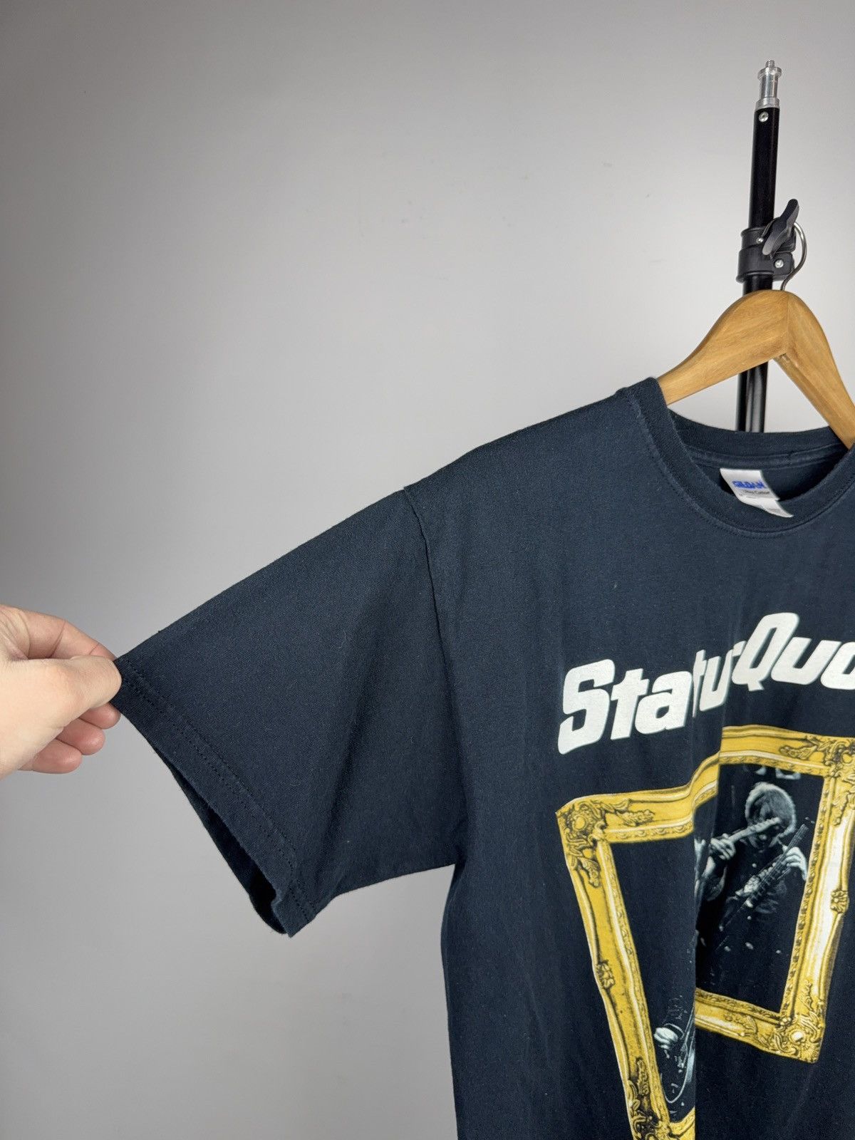 Band Tees 00s Vntg Status Quo Band Graphic T-Shirt Gildan Black Size M Size US M / EU 48-50 / 2 - 6 Thumbnail
