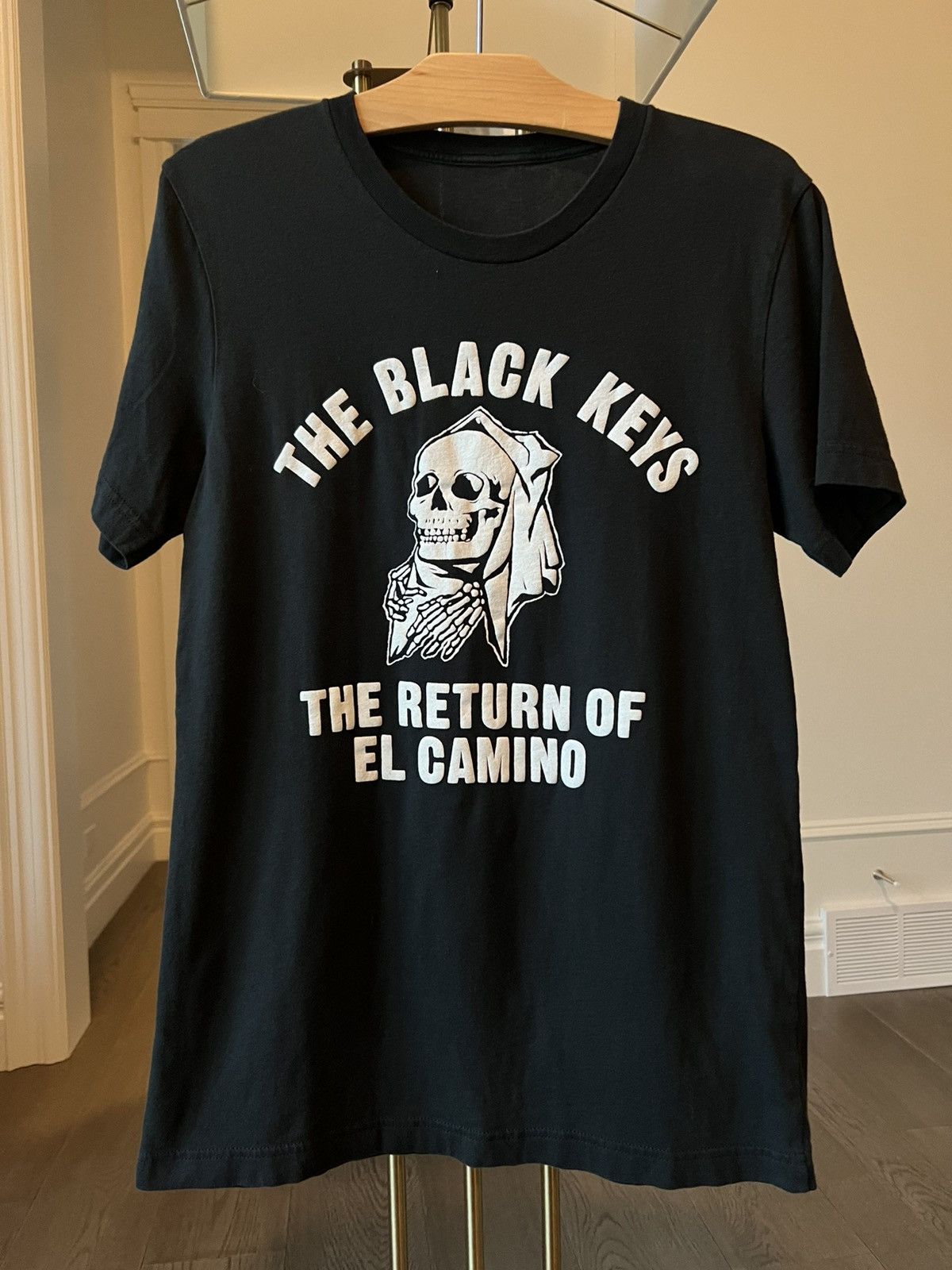 Band Tees The Black Keys ‘Return of El Camino’ Tour T-Shirt – Size M Size US M / EU 48-50 / 2 - 3 Thumbnail