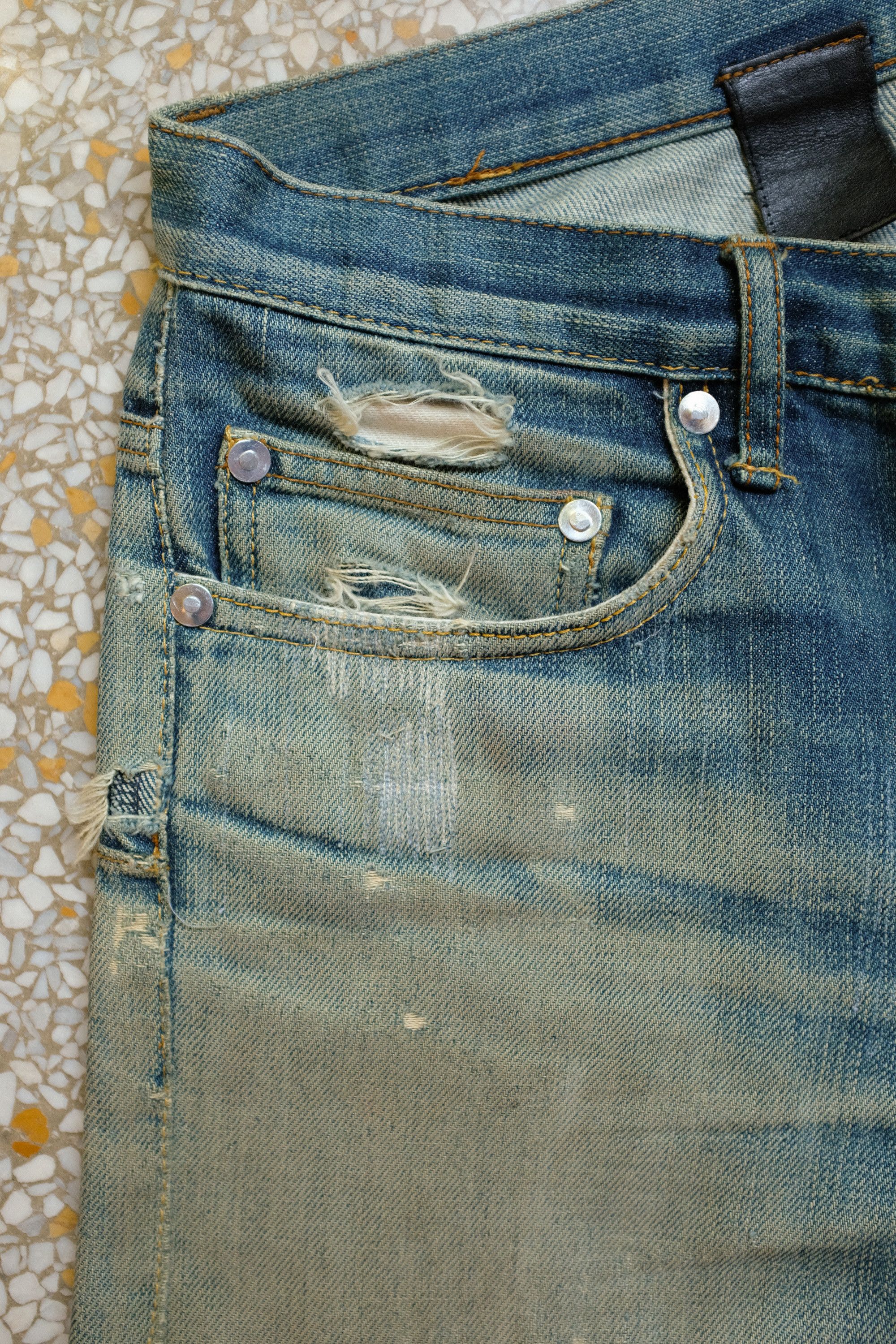Dior Dior Homme MIJ Jeans Thrashed Repaired Hedi Slimane Size US 26 / EU 42 - 9 Thumbnail