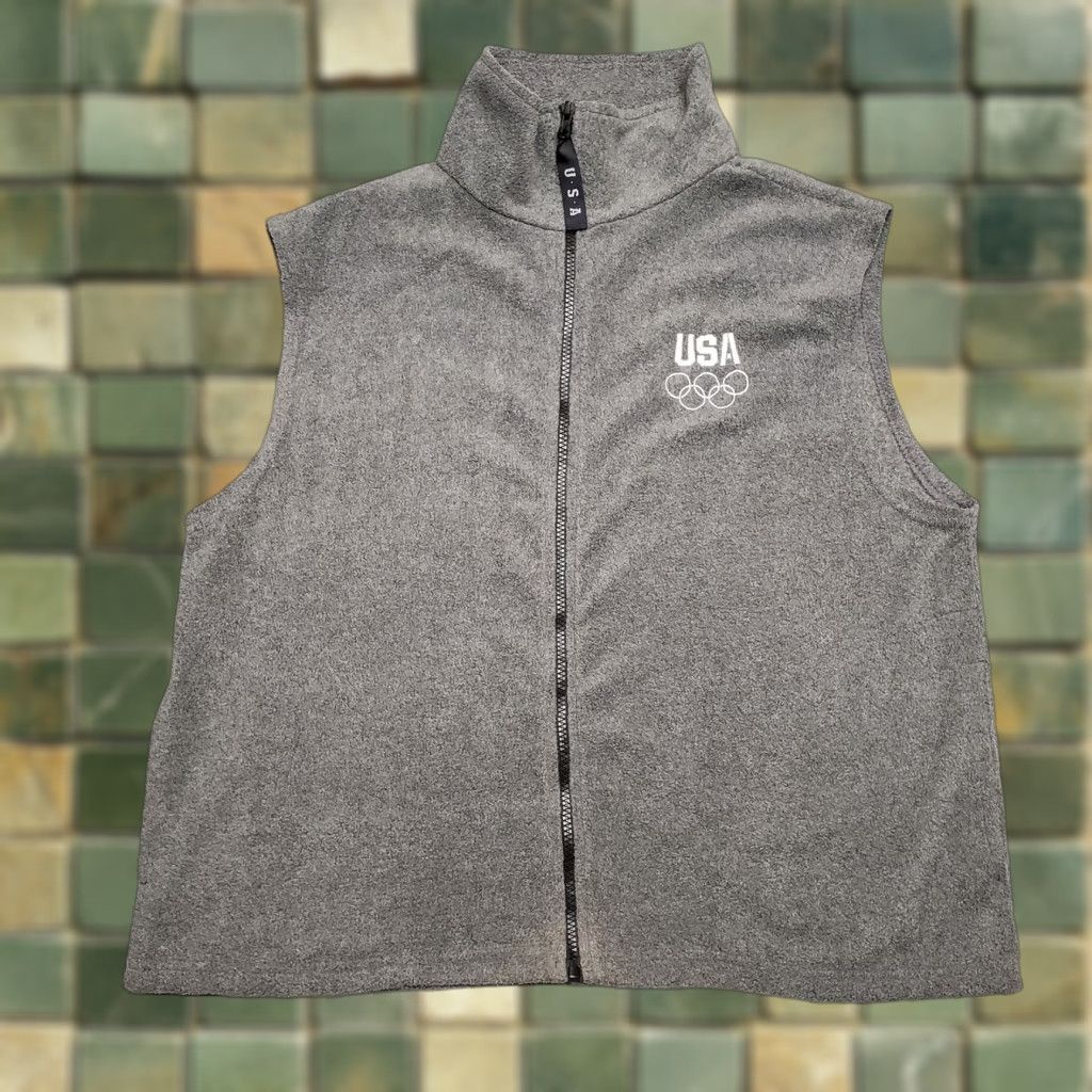 Vintage VINTAGE Olympic Fleece Vest Mens XL Gray Full Zip USA Made Size US XL / EU 56 / 4 - 1 Thumbnail