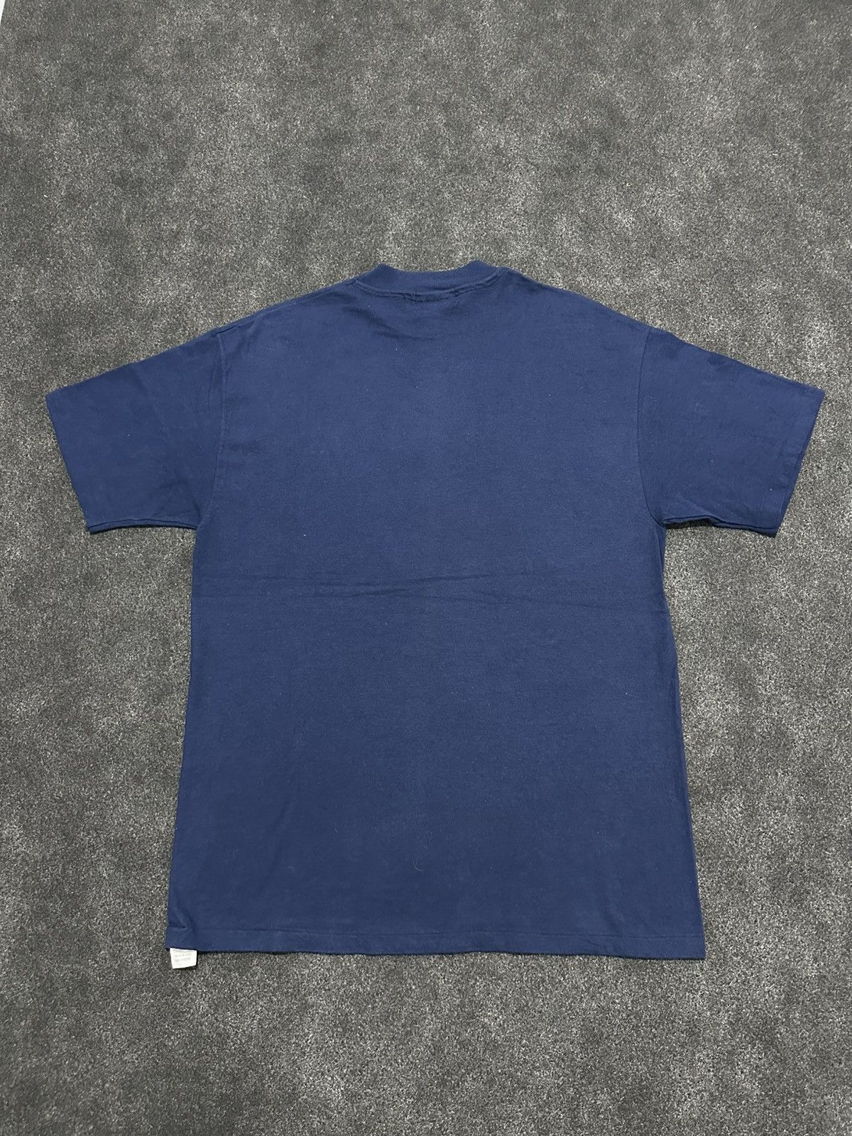 Burberry Vintage Burberry's Spellout Logo T-Shirt Size US L / EU 52-54 / 3 - 9 Thumbnail