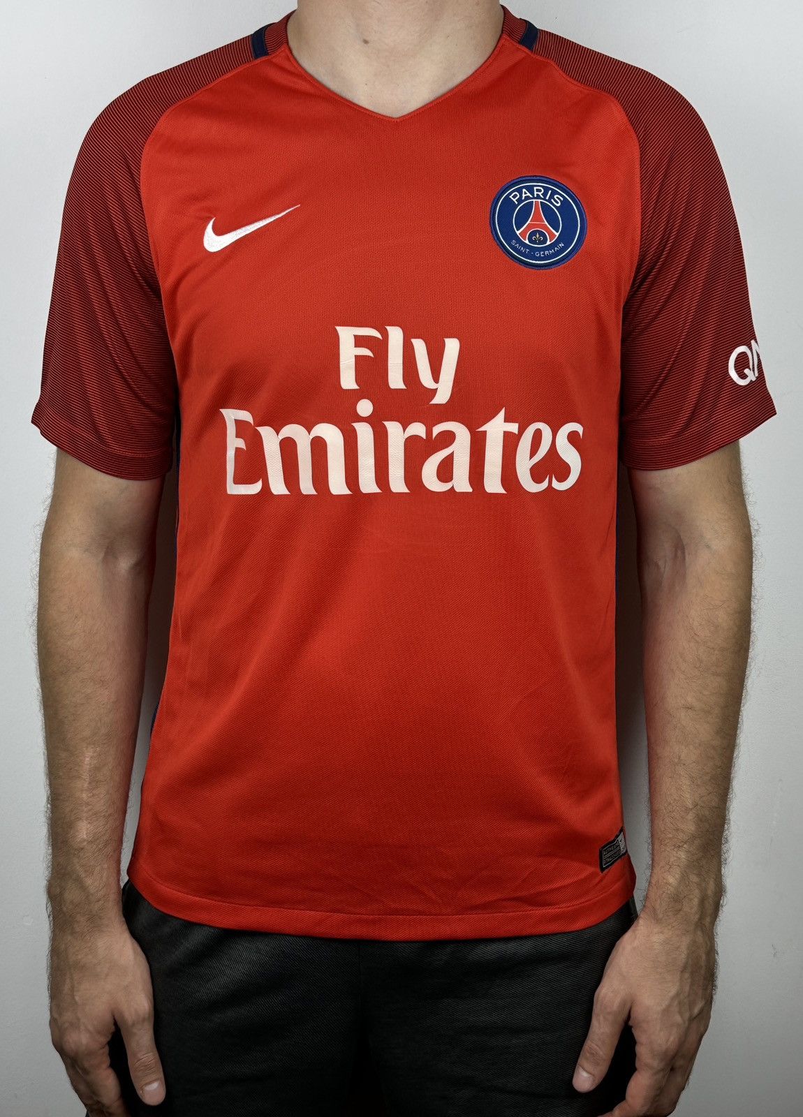 Nike Paris Saint Germain PSG 2016 Away Soccer Jersey Shirt Size US M / EU 48-50 / 2 - 1 Thumbnail