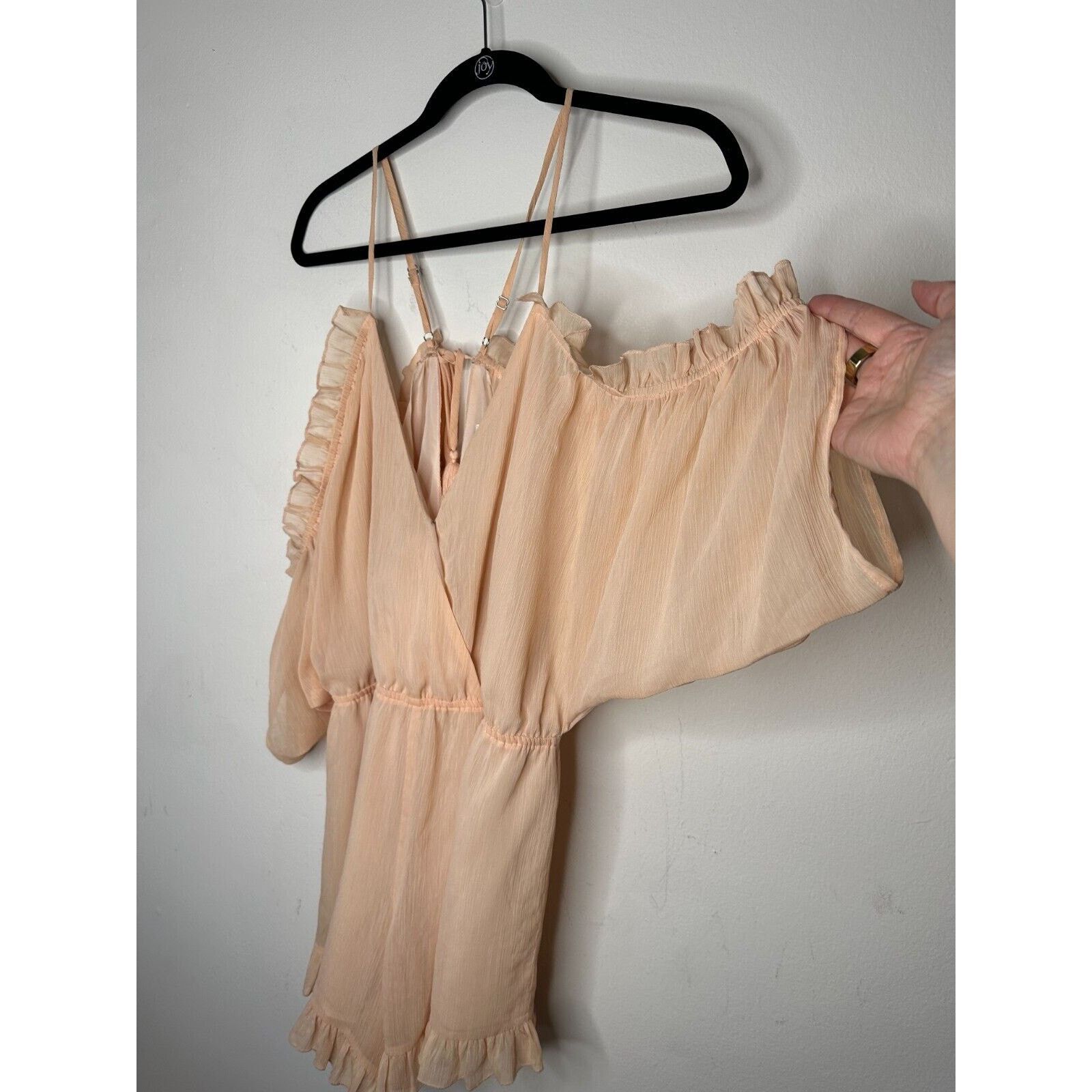 Other Lovers + Friends Peach Ruffle Cold Shoulder Open Back Romper Size L / US 10 / IT 46 - 4 Thumbnail