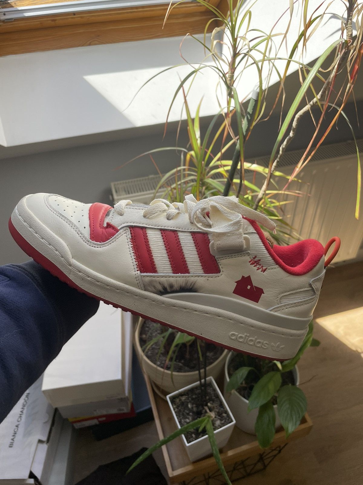 Adidas × Hypebeast Adidas Originals Forum Low x Home Alone Size US 10.5 / EU 43-44 - 5 Thumbnail
