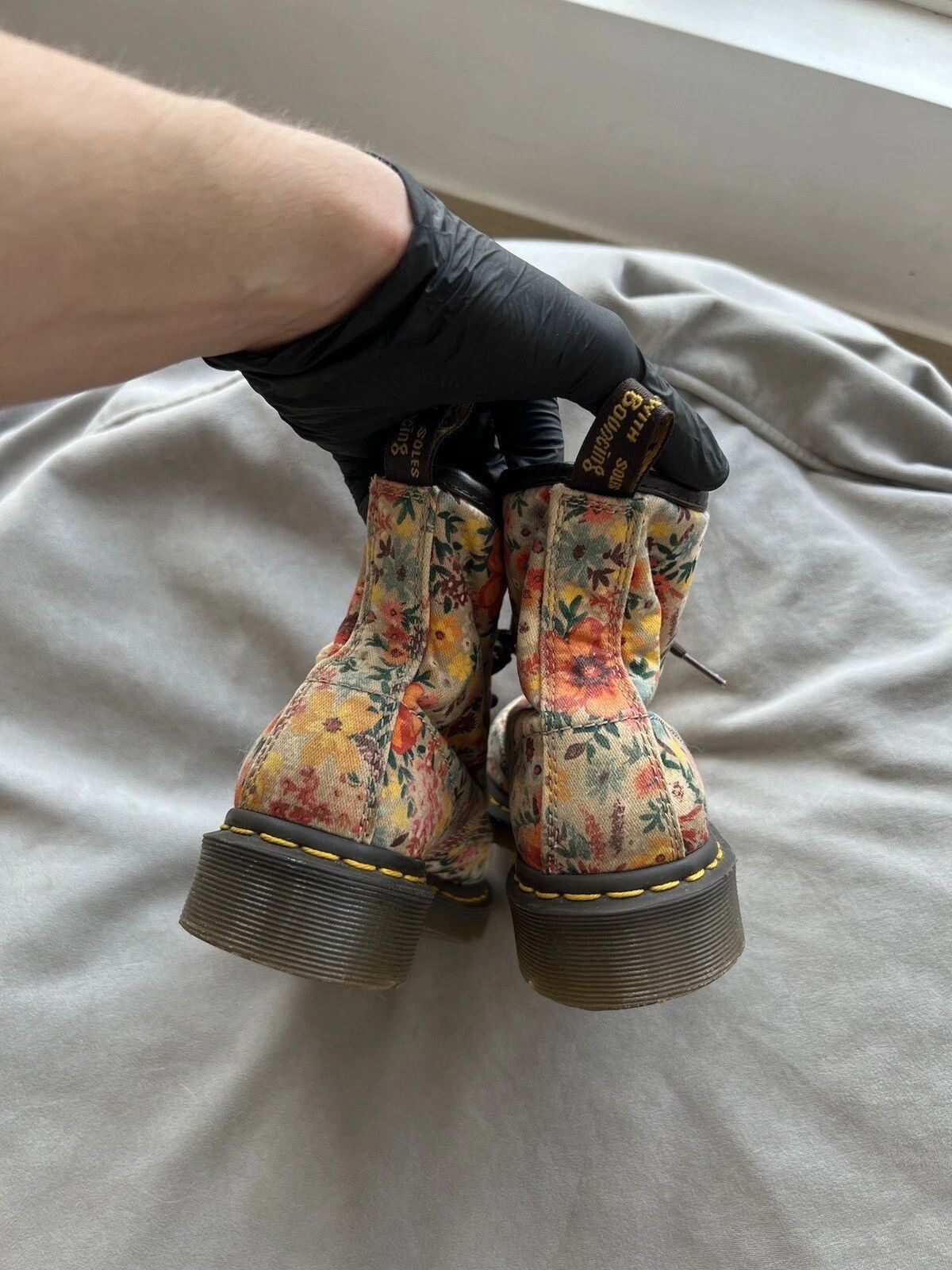 Dr. Martens Dr. Martens 1460 Wanderflower Canvas Boots Size 37 US 6 Size US 7 / IT 37 - 7 Thumbnail