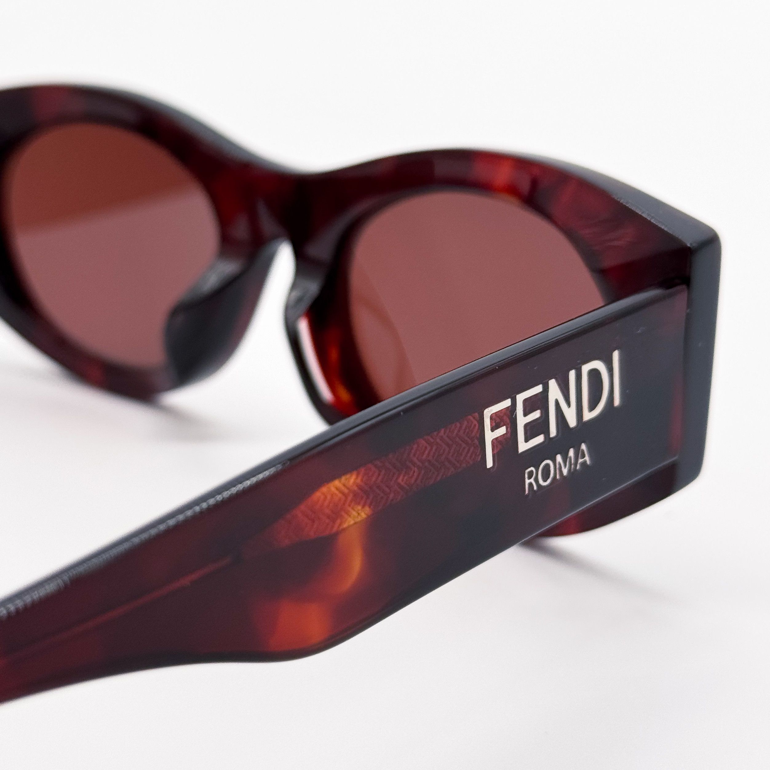 Fendi NEW FENDI FE40125F 54S WOMEN BURGUNDY SUNGLASSES Size ONE SIZE - 7 Thumbnail