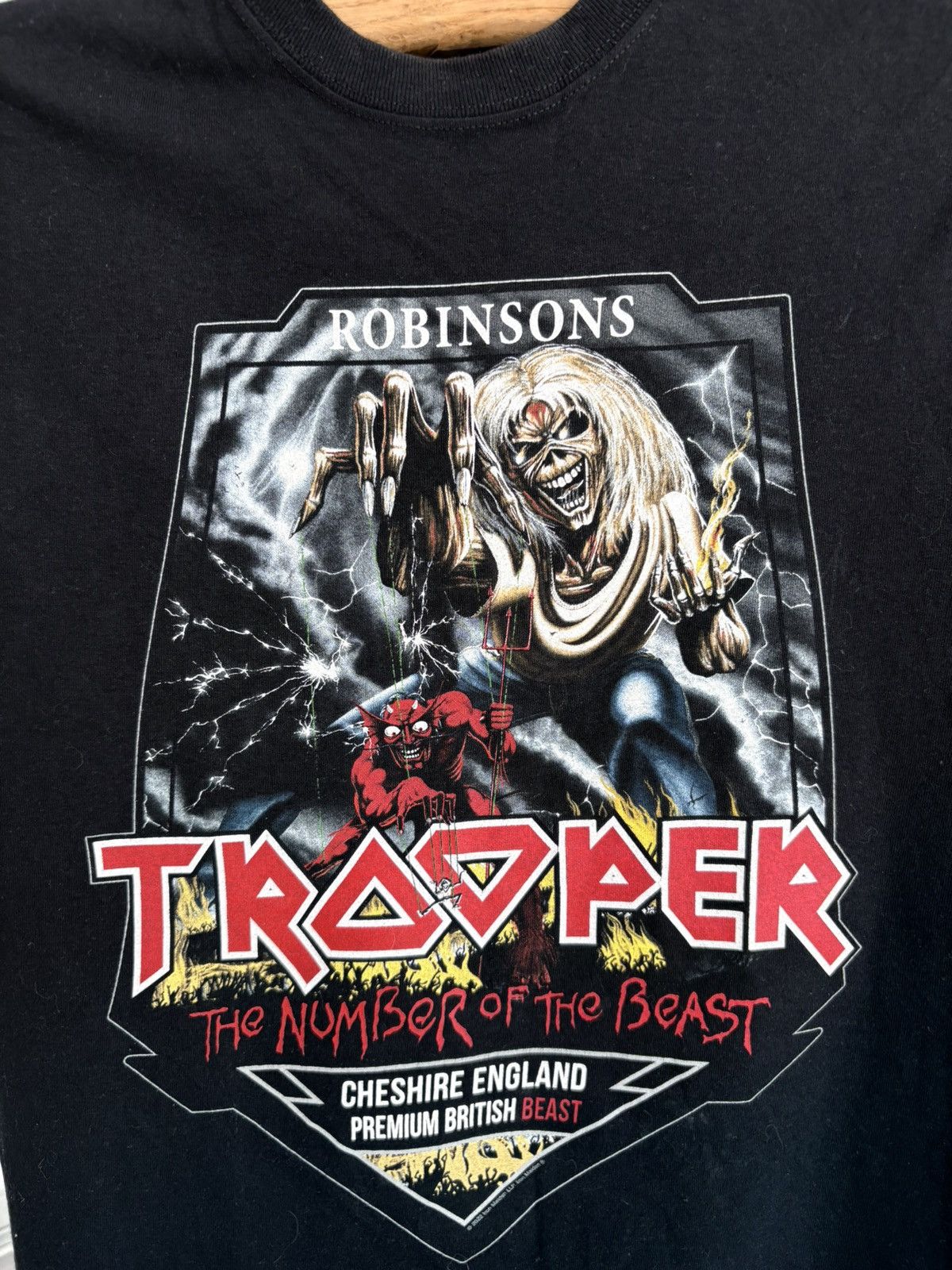 Band Tees Vintage Iron Maiden Trooper Band Tee T-shirt Size US M / EU 48-50 / 2 - 2 Thumbnail