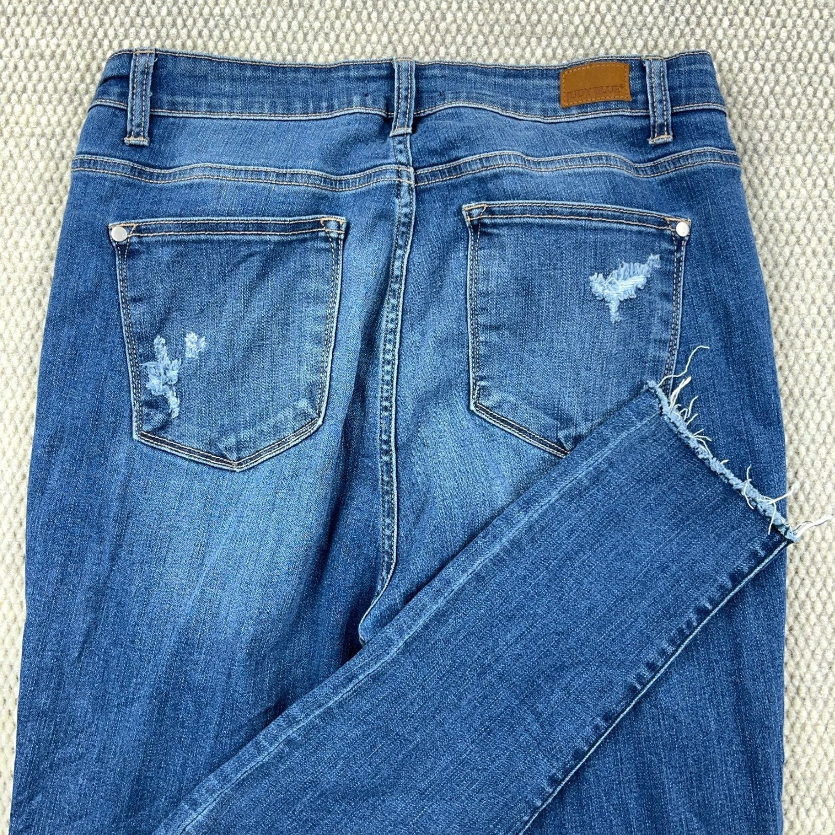 Vintage Judy Blue Jeans Women Skinny Fit 15 32 Medium Wash Blue Stretch Distressed Pockets Button Fly Zipper Jeans Size 36" / US 14 / IT 50 - 4 Thumbnail