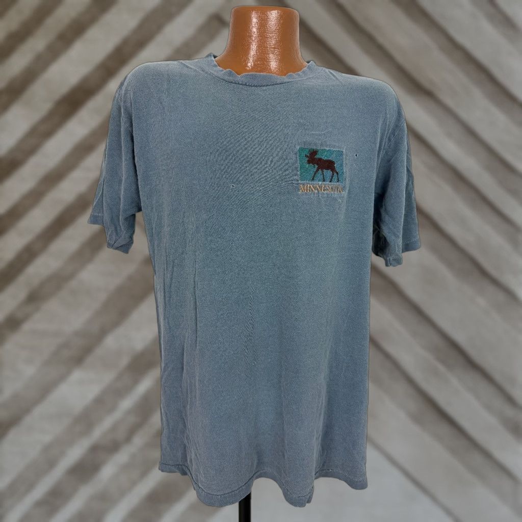 Vintage VINTAGE Sutton's Minnesota T-Shirt Mens Short Sleeve Crew Neck Blue Embroidered 90s Grunge Animals Outdoor 1990s Vintage Shirt Size US M / EU 48-50 / 2 - 1 Thumbnail