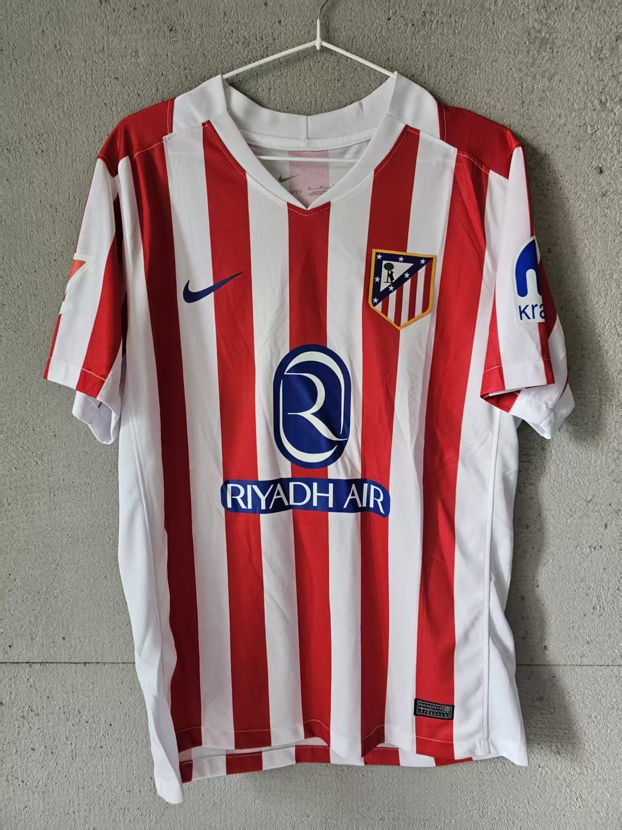 Other Griezmann Jersey 2025 26 Atletico Madrid Home Size US XL / EU 56 / 4 - 2 Thumbnail