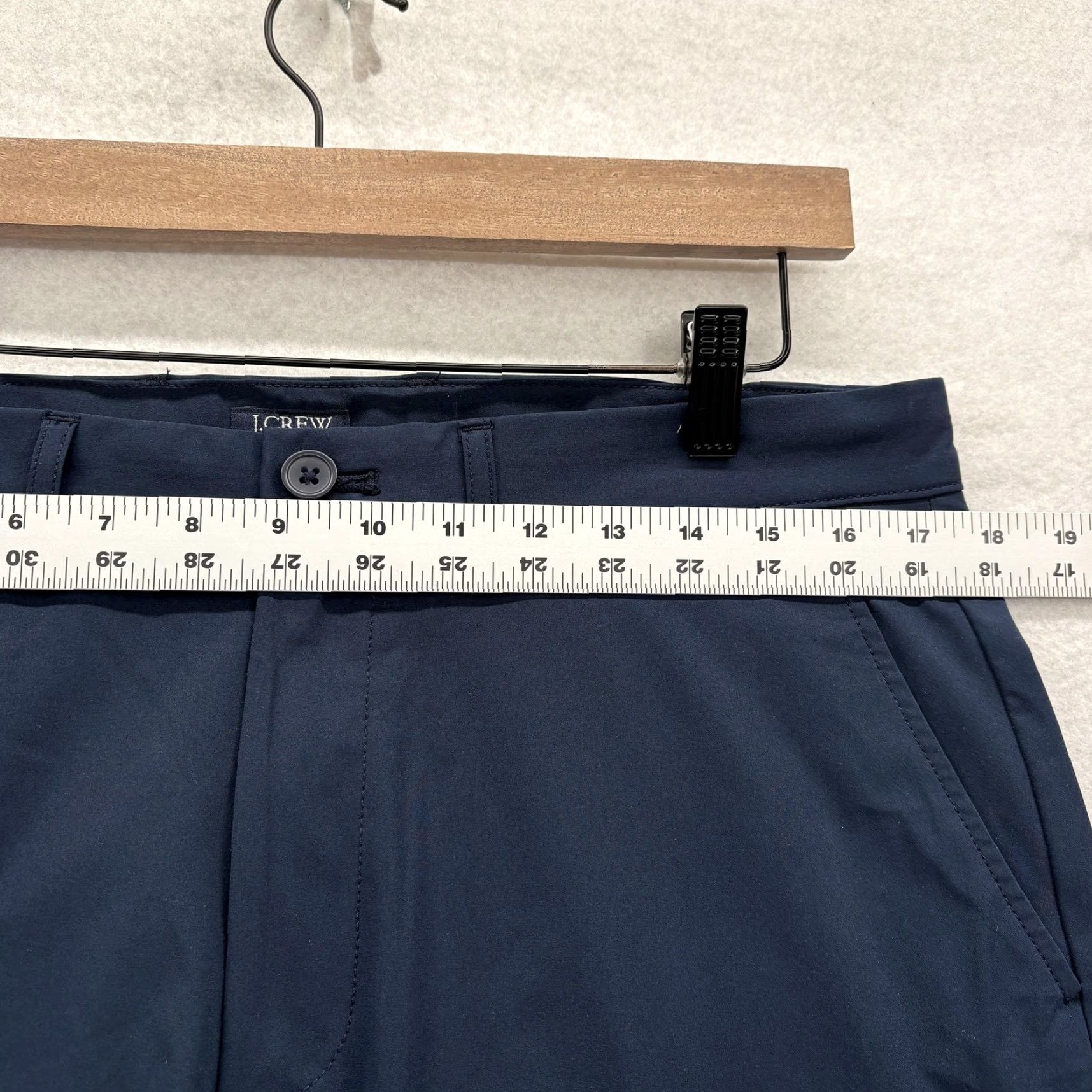 J.Crew J.Crew Flex Tech Pants Mens 33x30 Straight Leg Blue Stretch Lightweight Golf Casual Flat Front Pants Mens Navy Blue 90s? Size US 33 - 6 Thumbnail