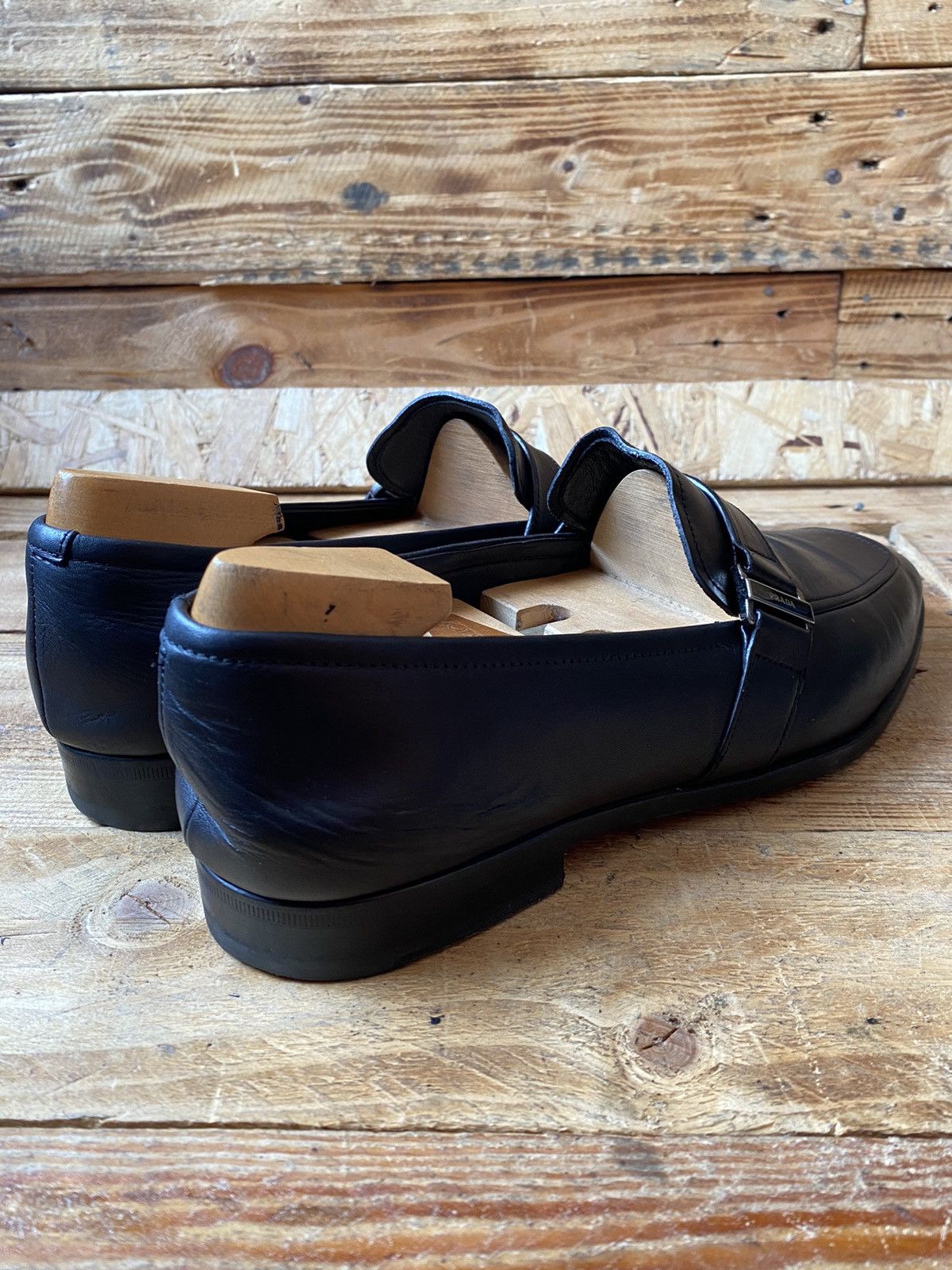 Prada Prada black leather dress shoes sz 8 Size US 9 / EU 42 - 9 Thumbnail