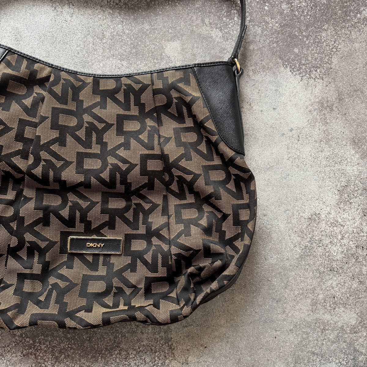 DKNY DKNY Vintage Y2K Glam Monogram Shoulder Bag Size ONE SIZE - 5 Thumbnail