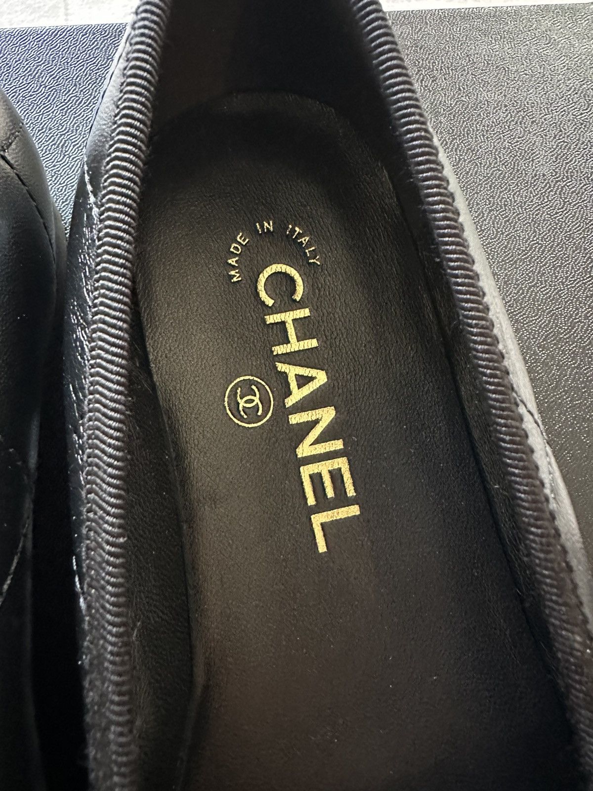Chanel Chanel 2026M coco beach Cambon flats Black color size 37 Size US 7 / IT 37 - 5 Thumbnail