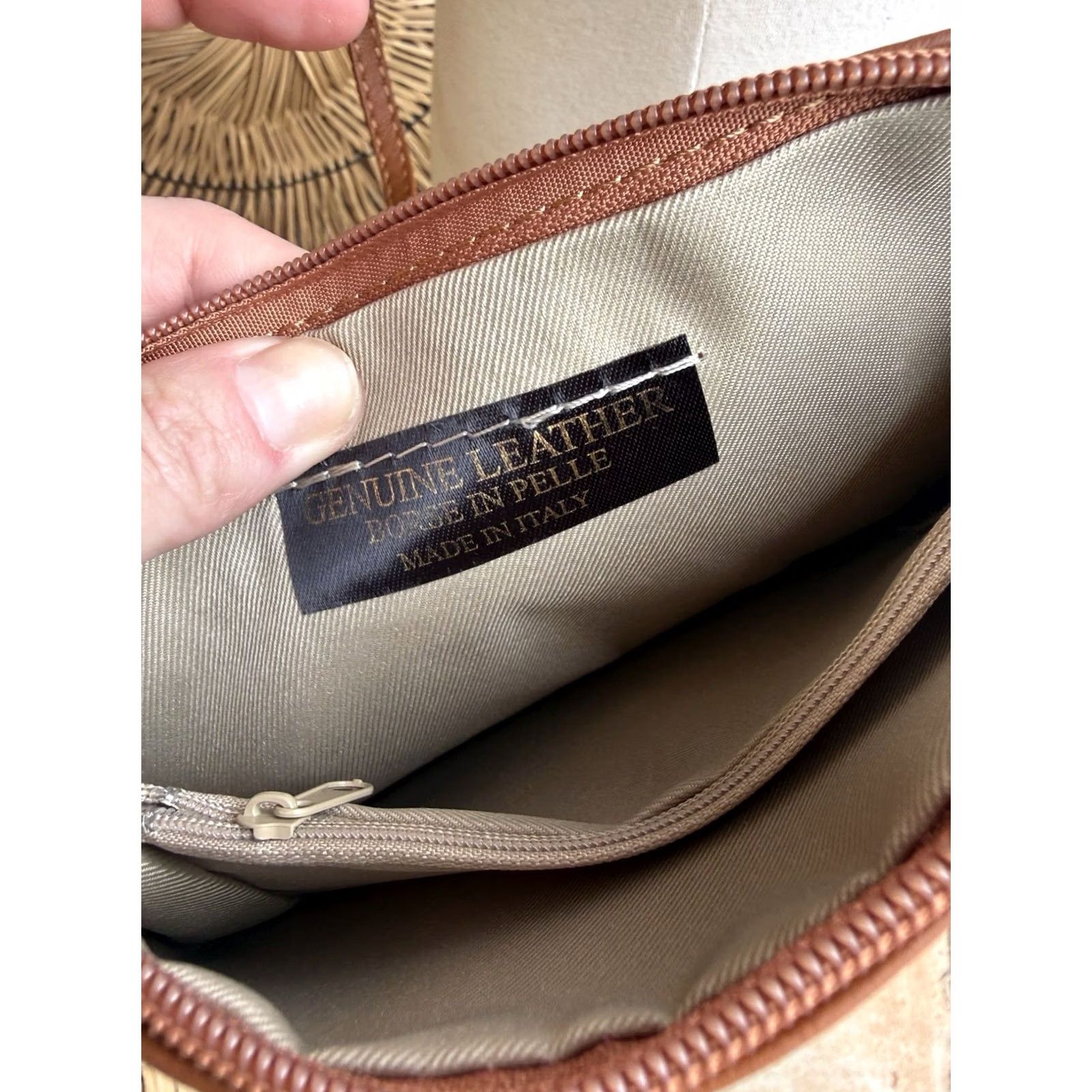 Vera Pelle Vera Pelle Crossbody Bag Small Leather Brown Italy Women's Zip Inner Dividers Silver Hardware Size ONE SIZE - 7 Thumbnail
