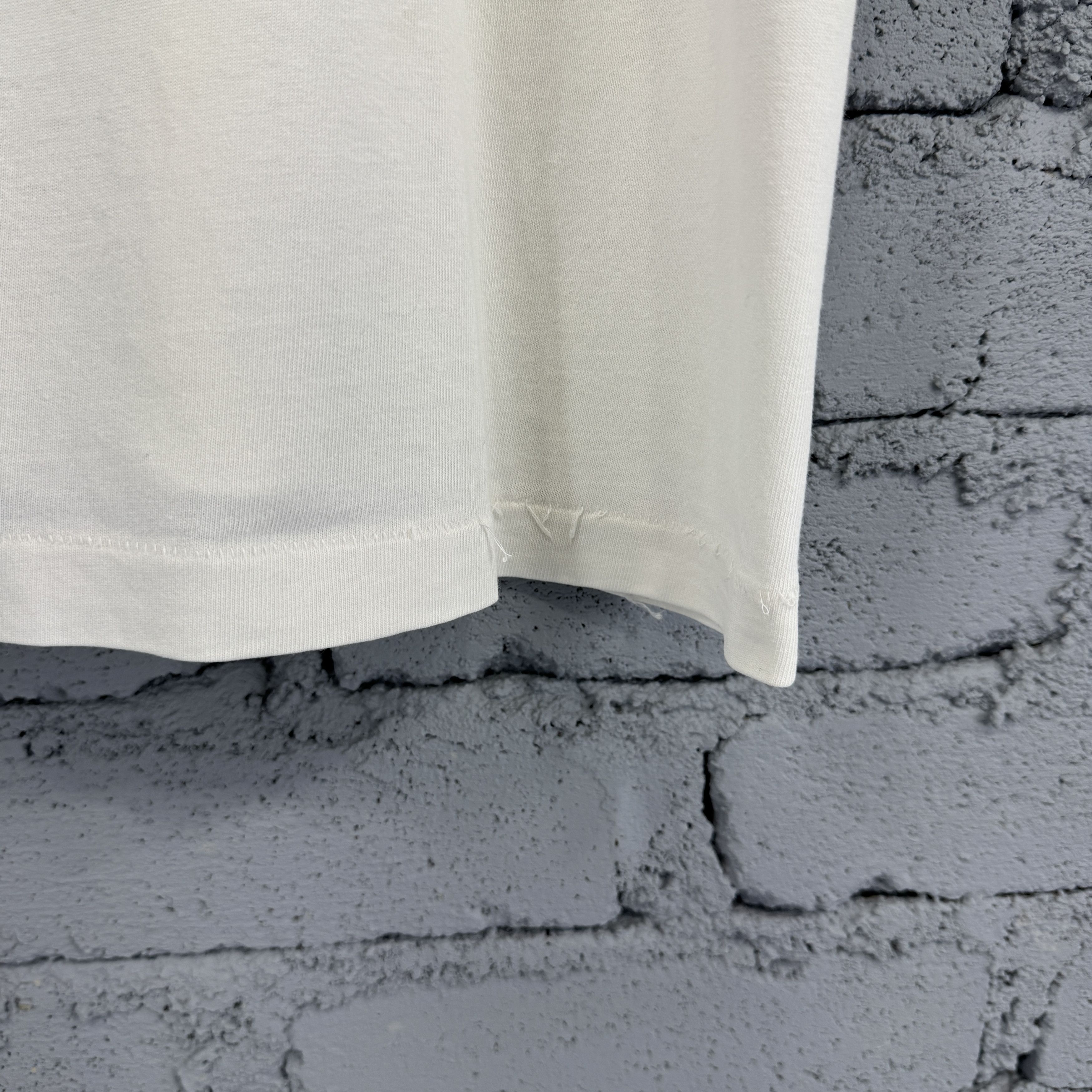 Kaws × Uniqlo Uniqlo KAWS x Sesame Street Elmo Big Bird Ernie White Tshirt Size US S / EU 44-46 / 1 - 6 Thumbnail
