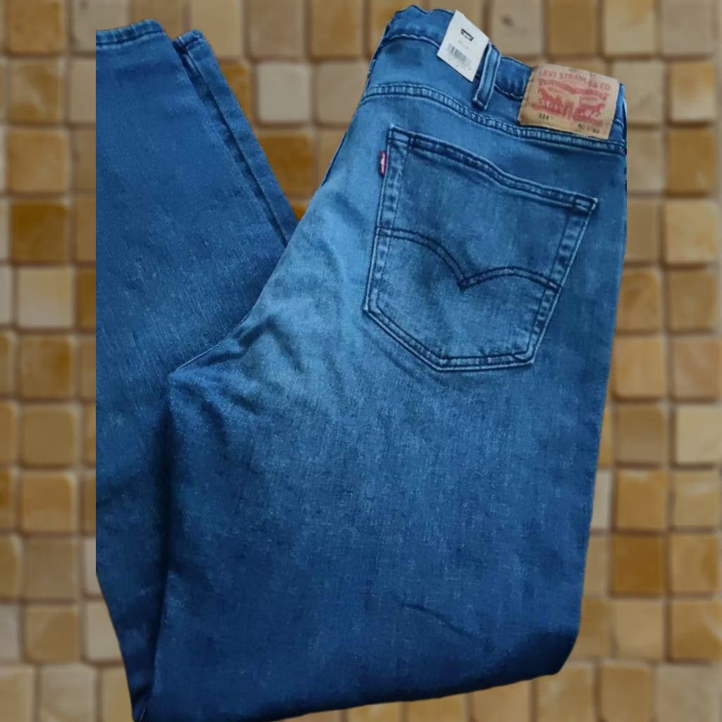 Levi's Levi's 514 Jeans Straight Regular Blue Denim 40 x 30 Mens, 5-Pocket, Zipper Fly, Mid Rise, Regular Type: Jeans Size US 40 / EU 56 - 1 Preview