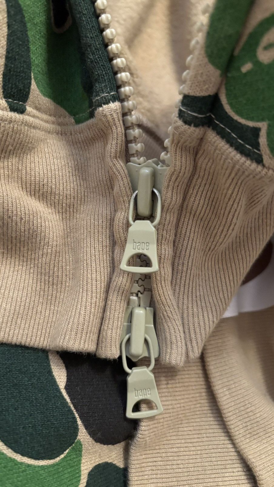 Bape Giant ABC Camo Full Zip Hoodie Size US M / EU 48-50 / 2 - 9 Thumbnail