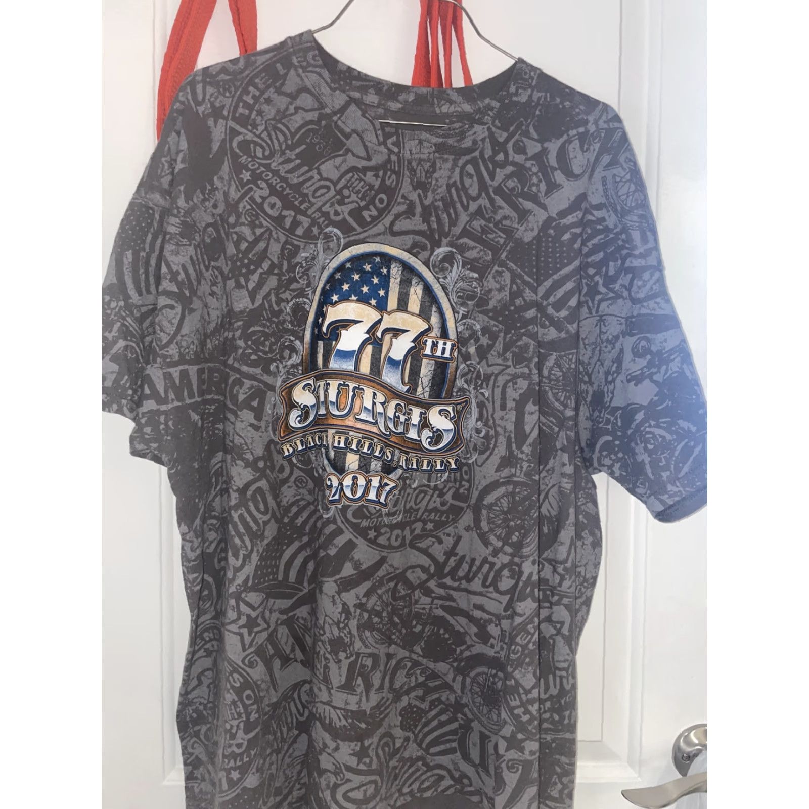 Gildan Sturgis 77th Annual Gray Hills Rally T Shirt Men's 2XL All over print 2017 Size US XXL / EU 58 / 5 - 2 Thumbnail
