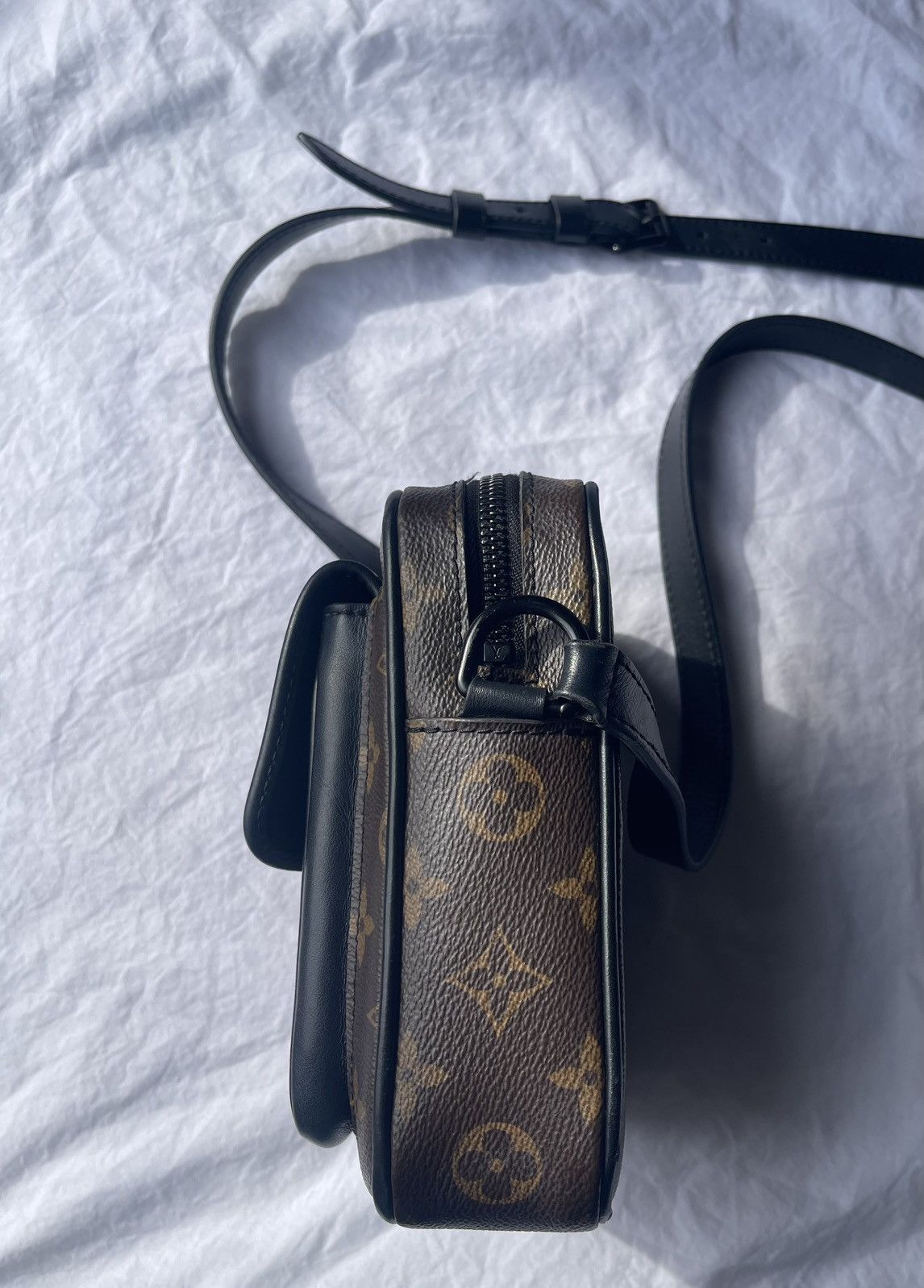 Louis Vuitton Louis Vuitton Christopher Monogram ($3000+Market) Size ONE SIZE - 3 Thumbnail