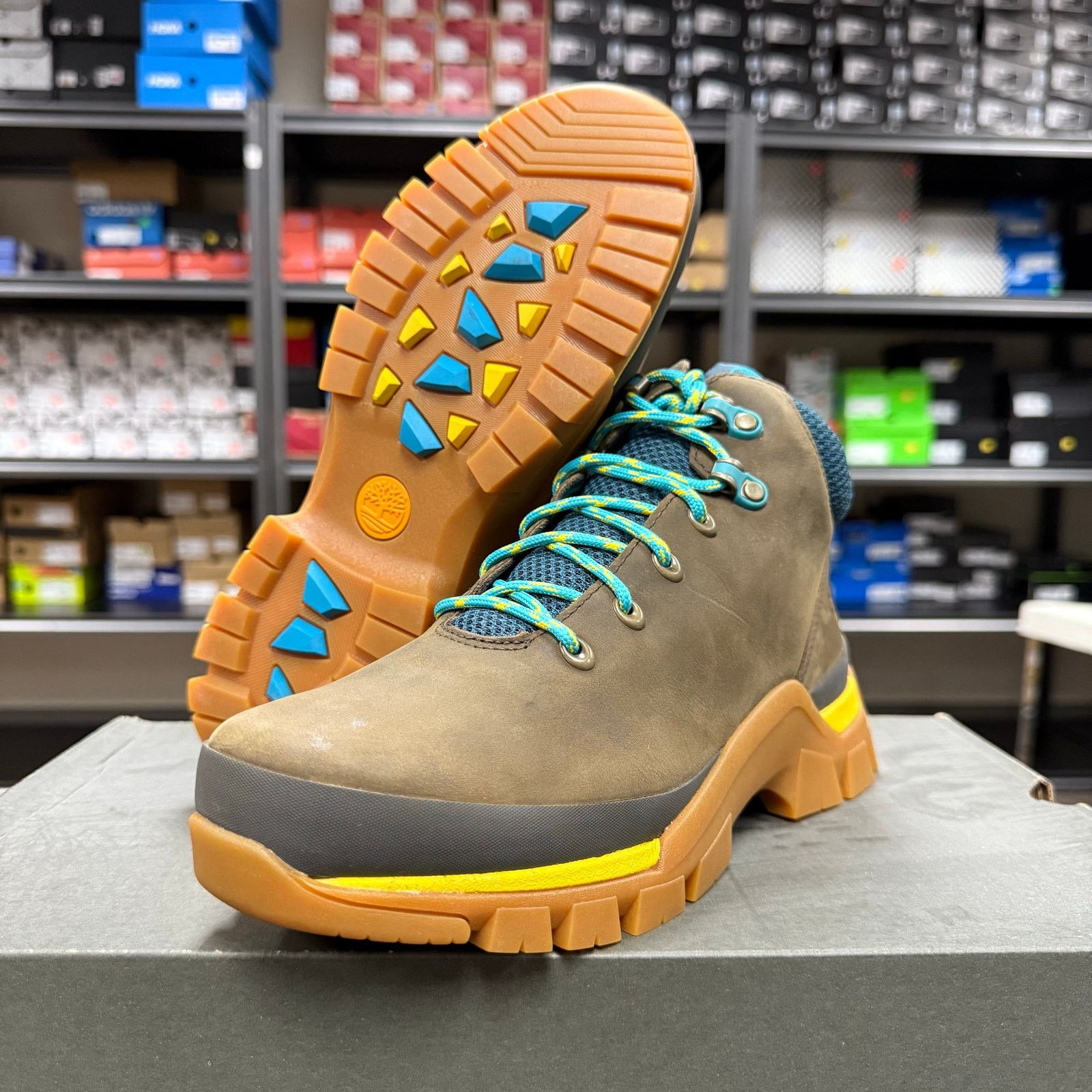 Timberland TIMBERLAND WOMEN’S 8.5 JENNESS FALLS WATERPROOF MID BOOT Size US 8.5 / IT 38.5 - 1 Thumbnail