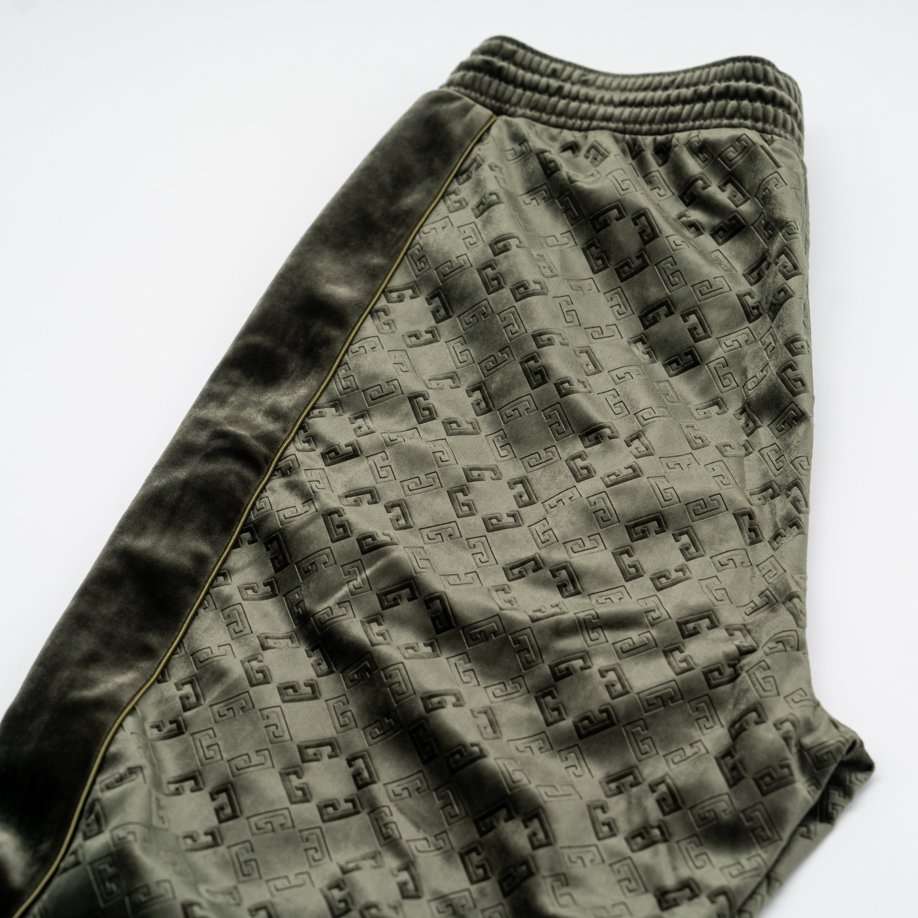 Givenchy M Givenchy Velvet Sweat Pants Green Monogram Size US 30 / EU 46 - 5 Thumbnail