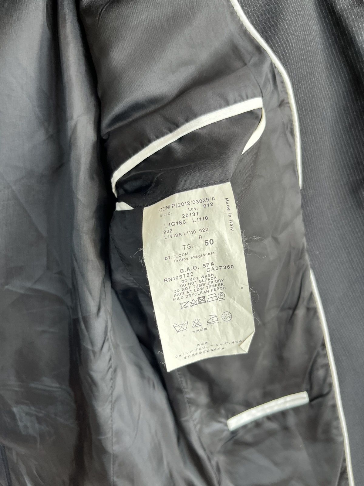 Armani Emporio Armani blazer jacket Italy size 50R Size US M / EU 48-50 / 2 - 12 Thumbnail