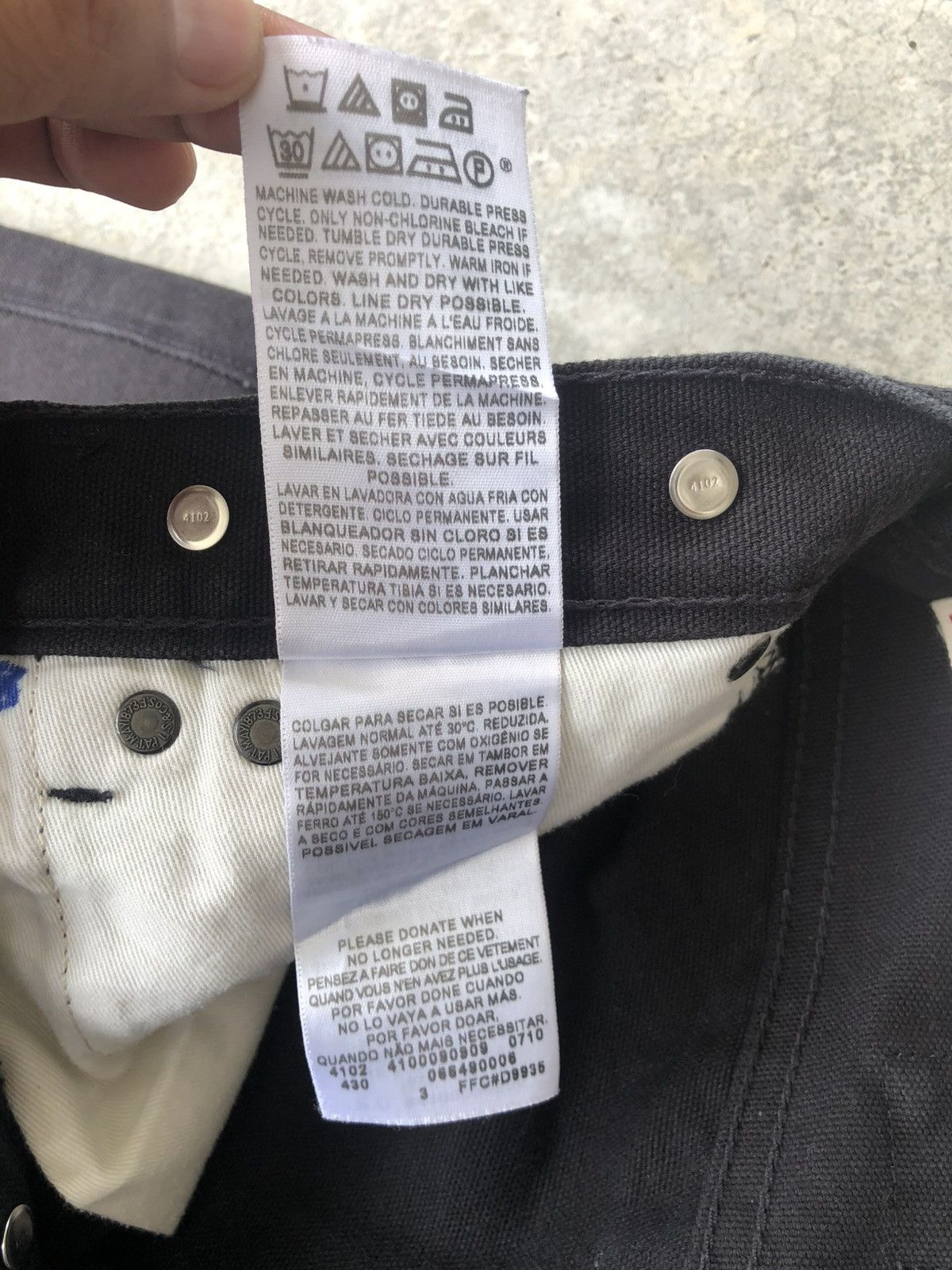 Levi's Y2k Levi’s Buckle Back White Tab Size US 31 - 21 Thumbnail