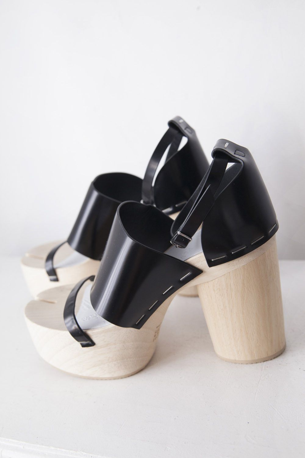 Maison Margiela Margiela wooden Tabi platform shoes Size US 10 / IT 40 - 4 Thumbnail