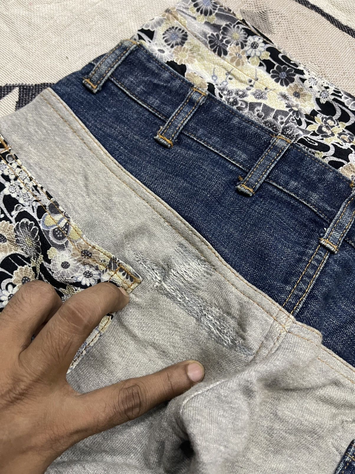Karakuri Tamashii 90s CHIGIRI DOUBLE WAIST RARE COTTON/DENIM JEANS Size US 31 - 16 Thumbnail