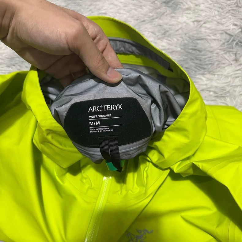 Arc'teryx Arcteryx Beta Jacket Hooded Outerwear Size US M / EU 48-50 / 2 - 5 Thumbnail