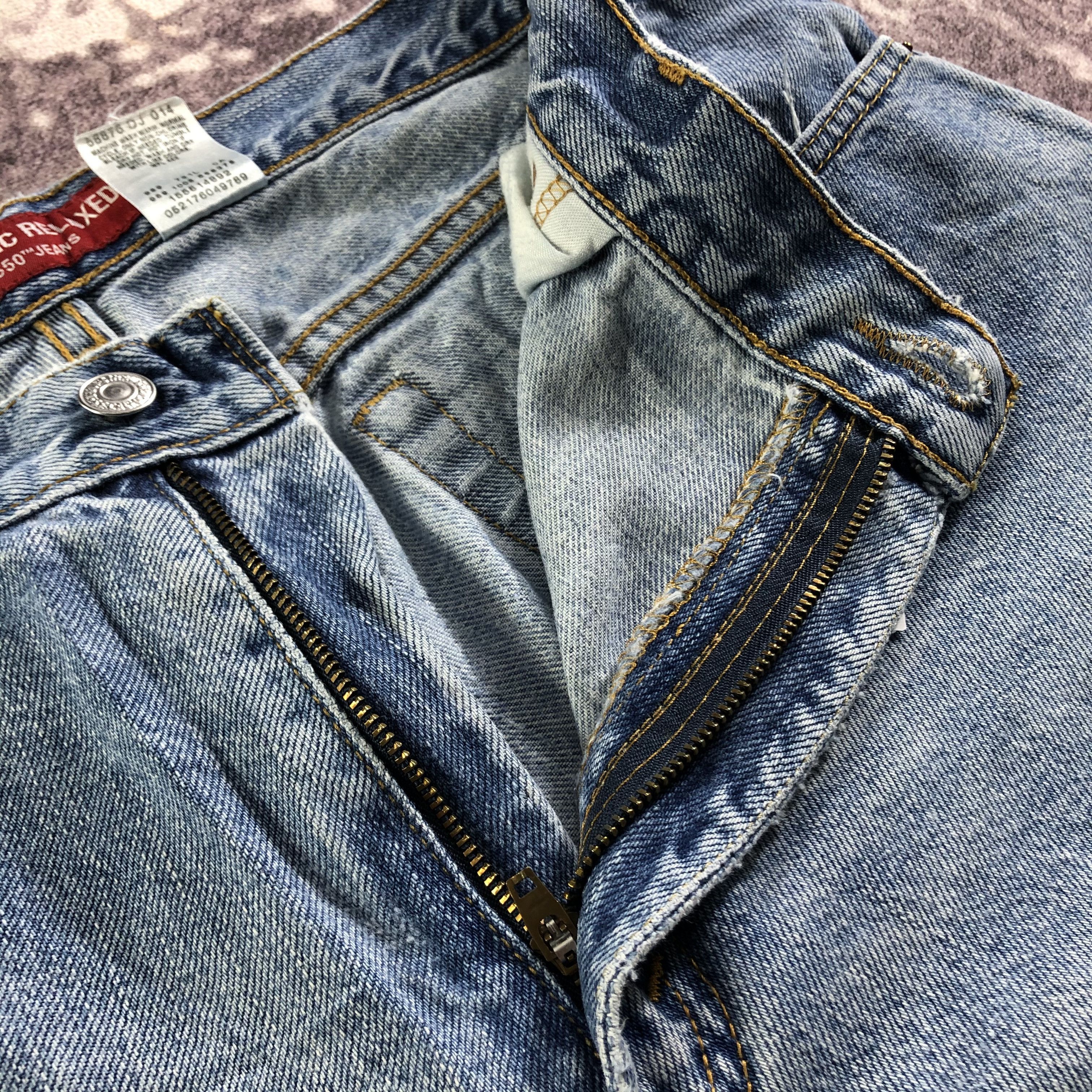 Levi's × Vintage Vintage Blue Wash Levis 550 Jeans-JM3486 Size US 33 - 10 Thumbnail