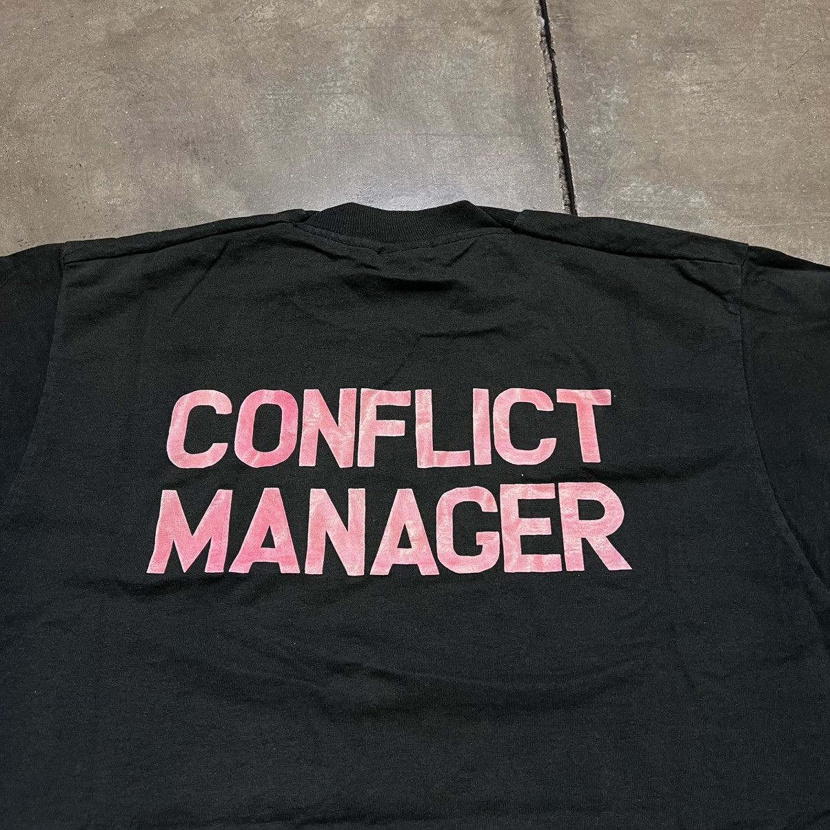 Fruit Of The Loom Vintage Conflict Manager Graphic Tee Band Woodstock 90s USA Size US M / EU 48-50 / 2 - 6 Thumbnail