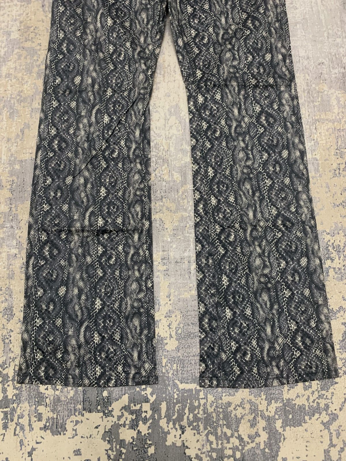 パンツ hysteric glamour snake flare pants Hysteric Glamour Snake Print Denim - Etsy