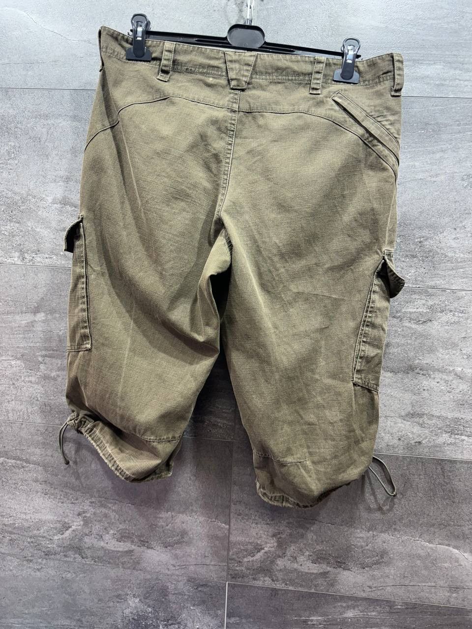 Other Vintage Nike Cargo Shorts Khaki Distressed Travis Style Y2K Size US 34 / EU 50 - 10 Thumbnail