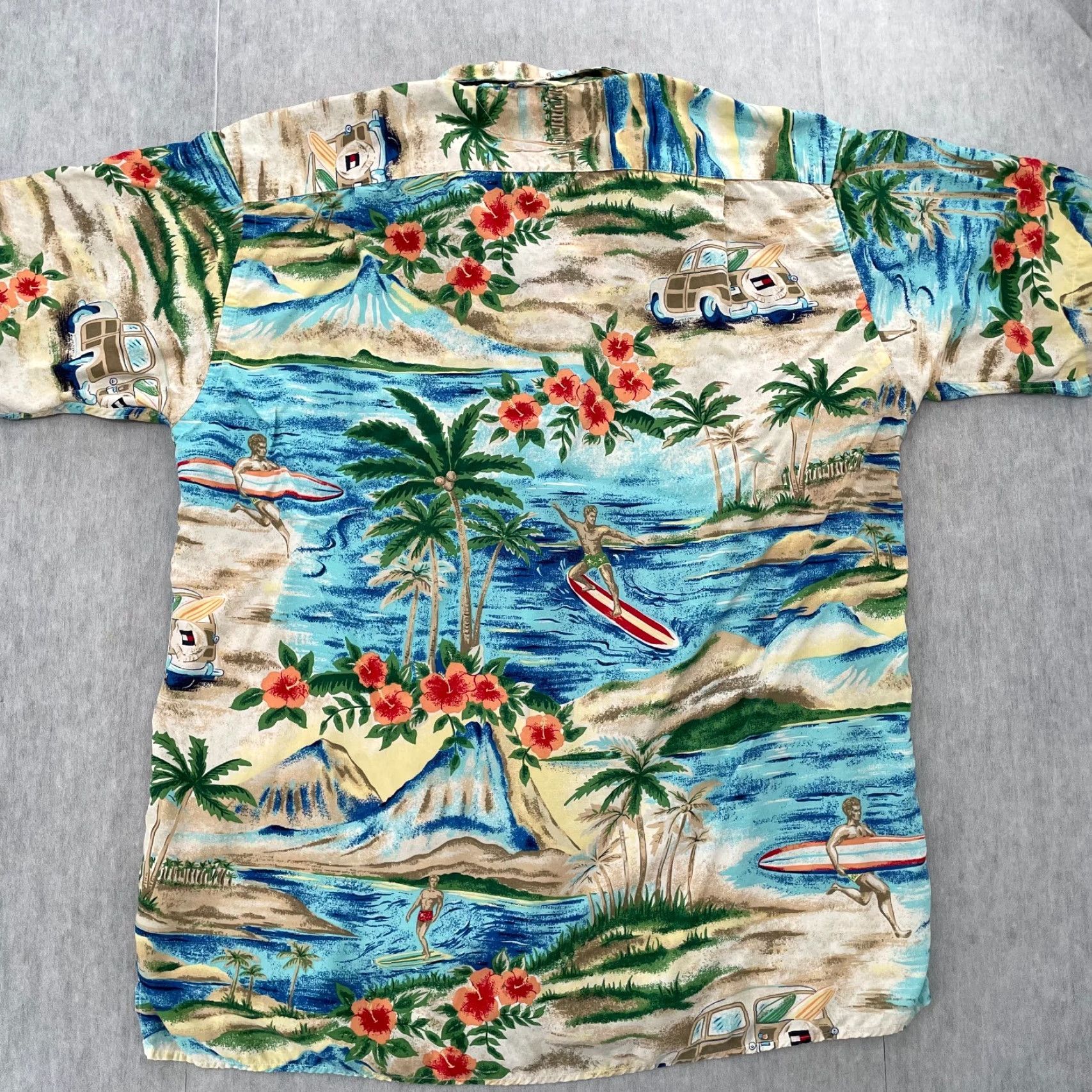 Tommy Hilfiger VINTAGE Tommy Hilfiger Men's Short Sleeve Shirt Adult Medium Geometric Pattern 90s Beach Nautical Classic Casual Size US M / EU 48-50 / 2 - 2 Thumbnail
