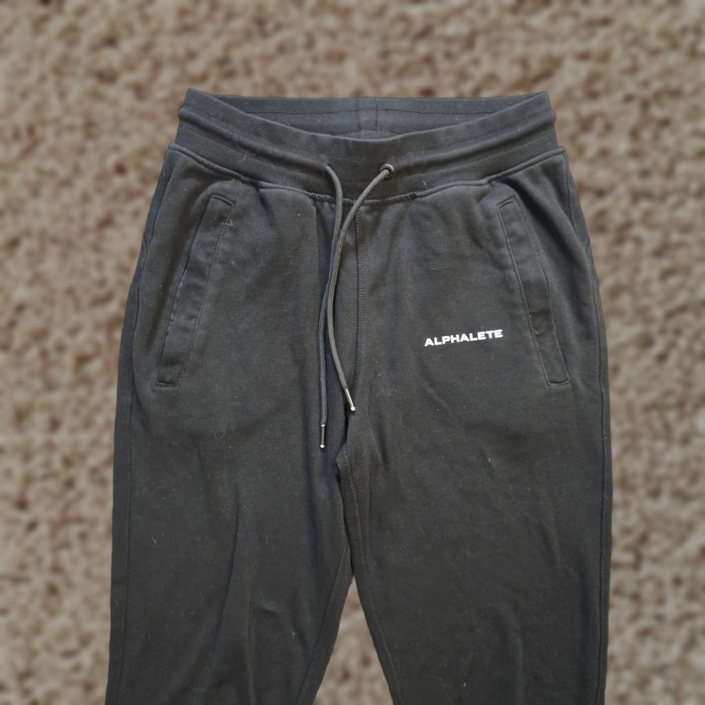 Vintage Alphalete Pants Women Size Small Black Logo Tapered Pull On Activewear Lounge Basic Pants Size 28" / US 6 / IT 42 - 1 Thumbnail
