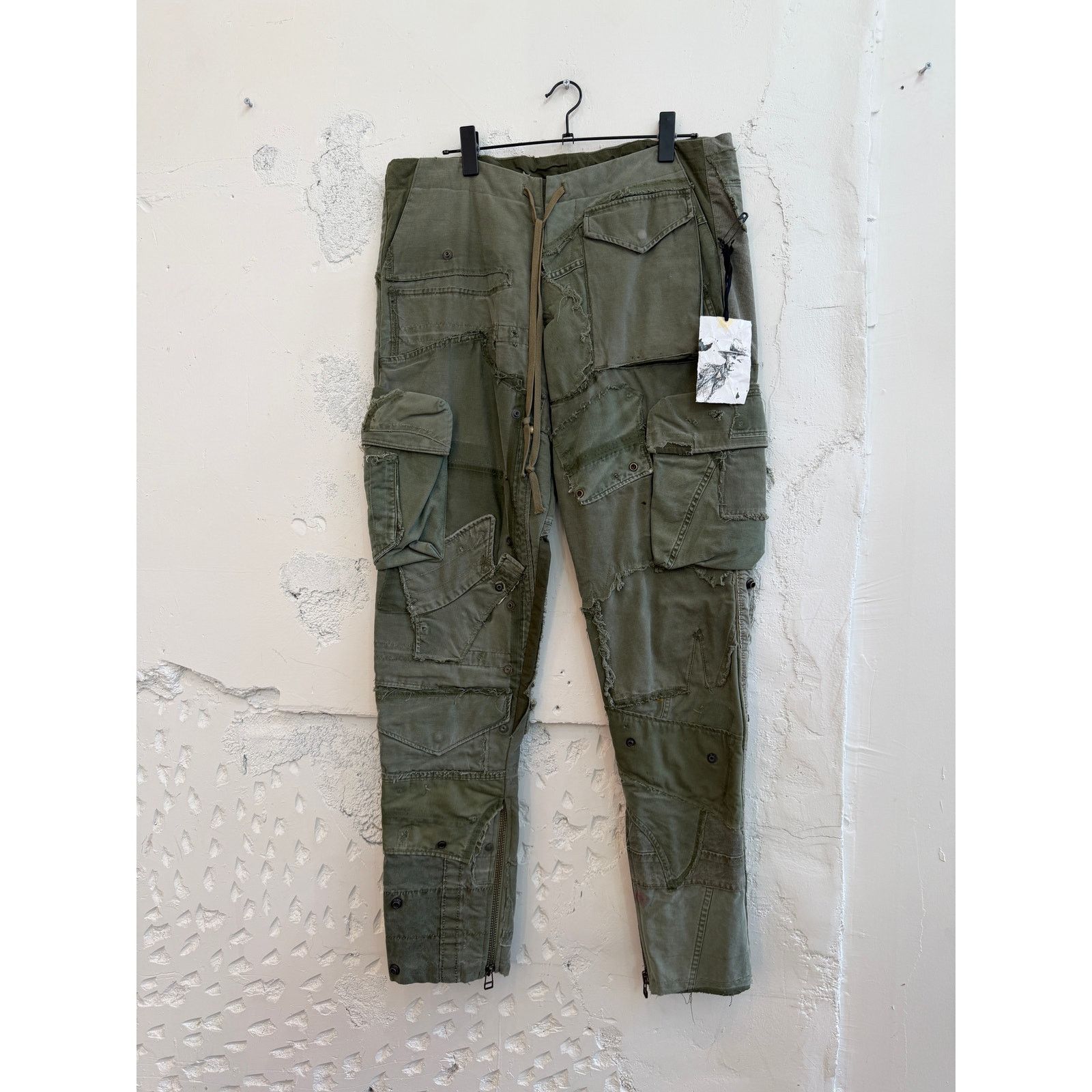 Greg Lauren Greg Lauren SAMPLE Mixed Army Patchwork Cargo Pants Size US 34 / EU 50 - 1 Thumbnail