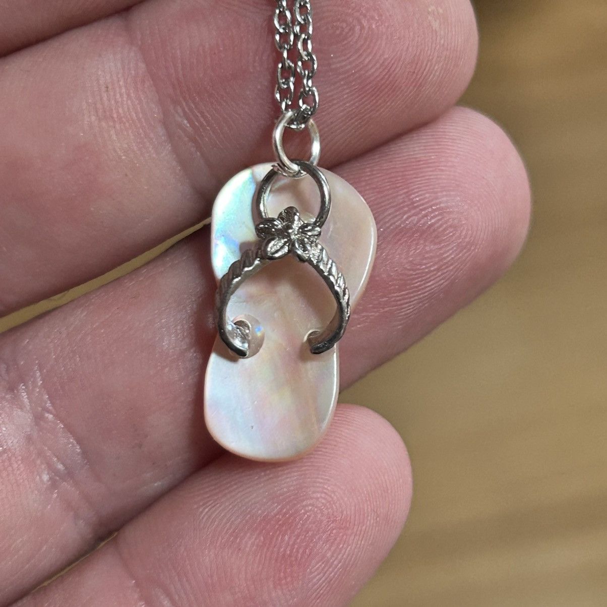 Handmade Handcrafted salvaged vintage mother of pearl sandal necklace Size ONE SIZE - 2 Thumbnail