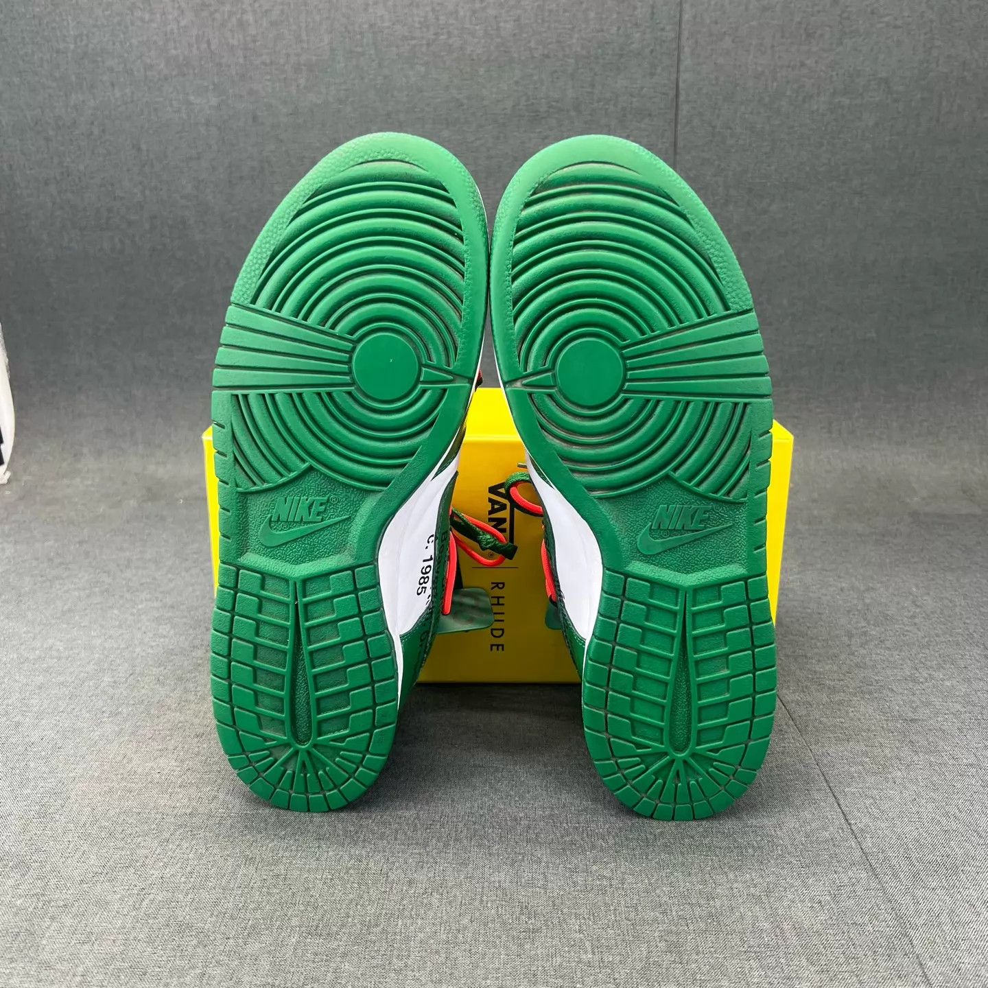 Off-White Off-White x Nike Dunk White Green Size 45 New With Box Size US 12 / EU 45 - 8 Thumbnail