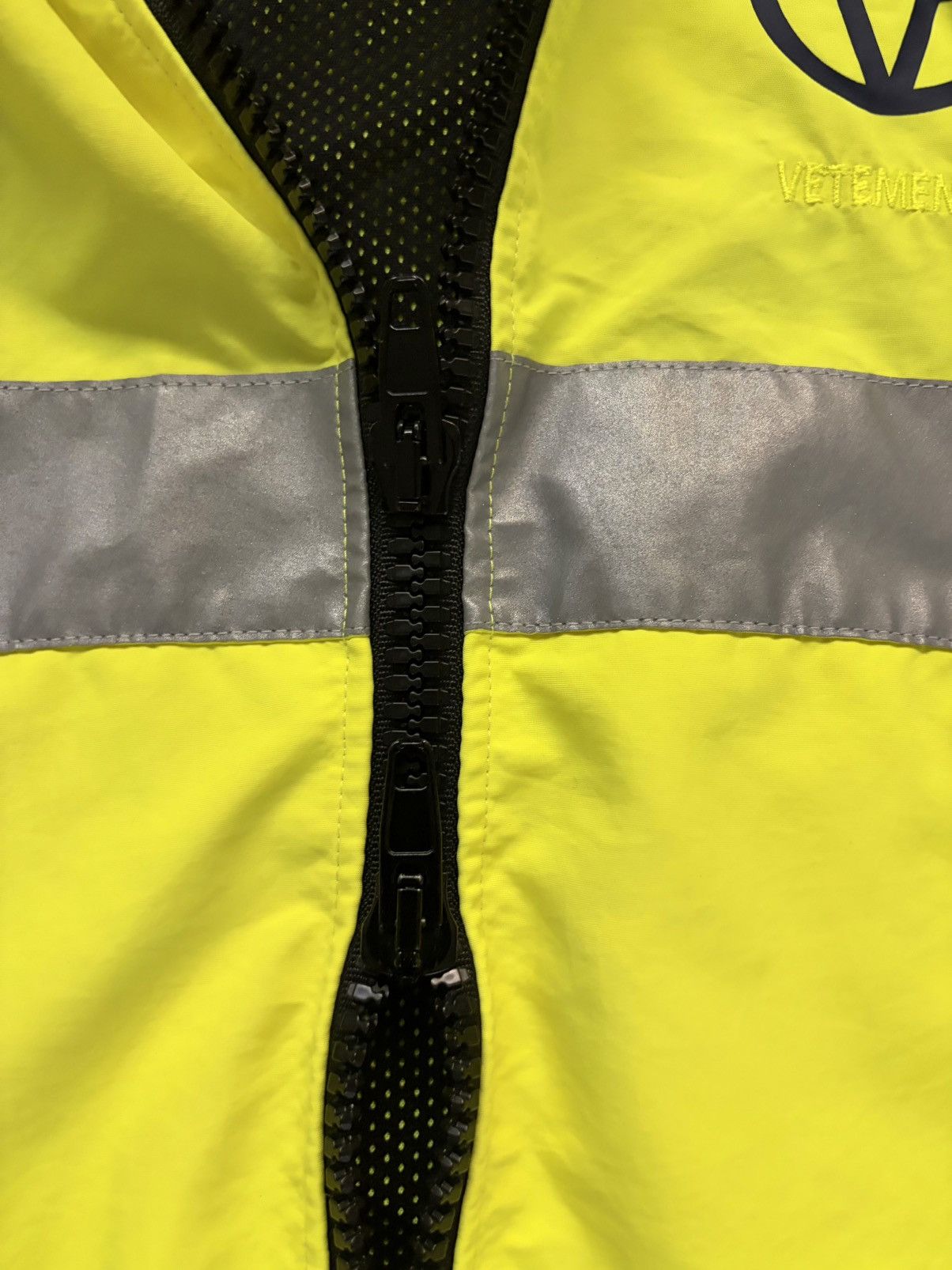 Vetements Vetements F/W19 Hi-Vis Anarchy Reflective Parka Size US XXL / EU 58 / 5 - 16 Thumbnail