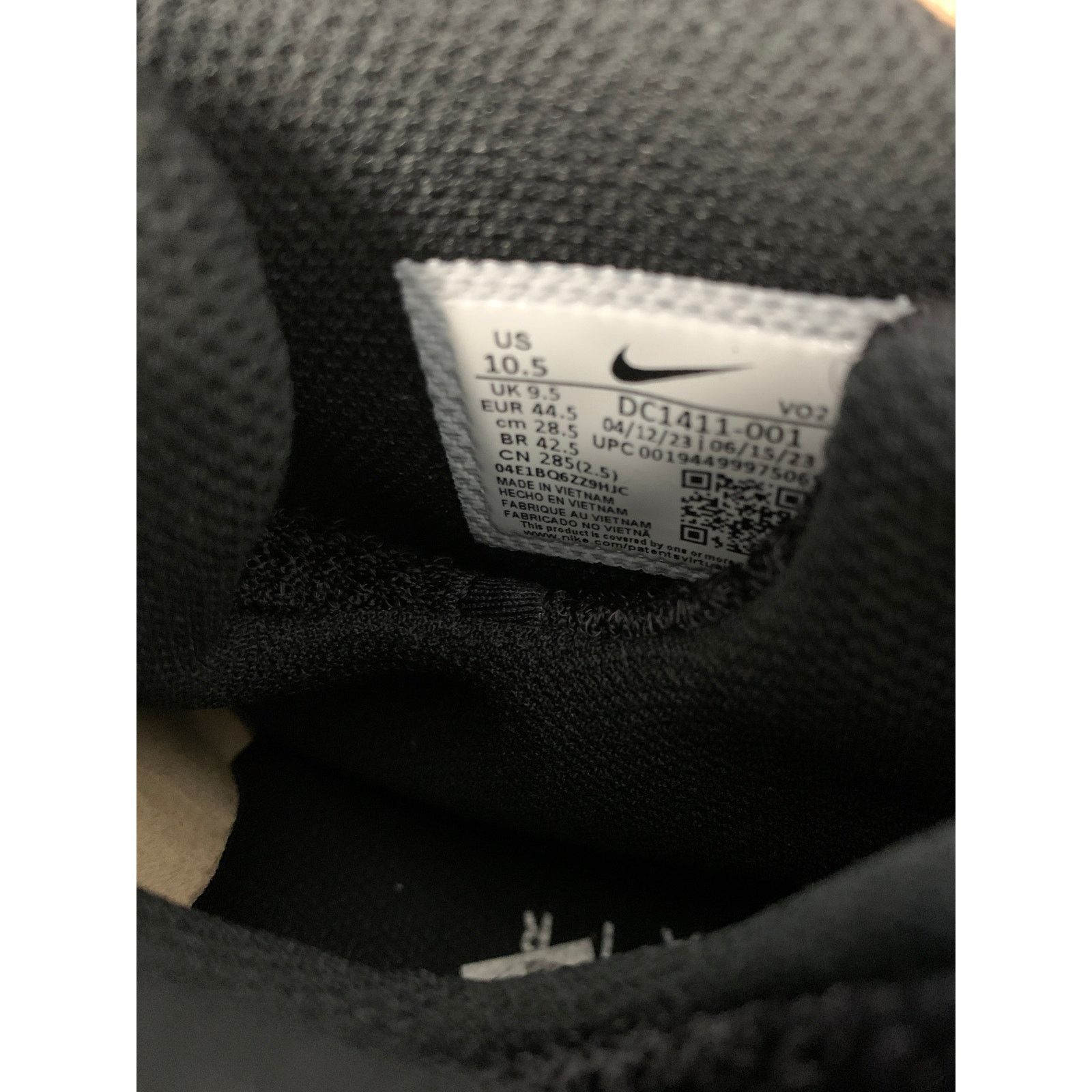 Nike Nike Air Max 2 CB '94 Triple Black Size 10.5 Worn Once Size US 10.5 / EU 43-44 - 7 Thumbnail