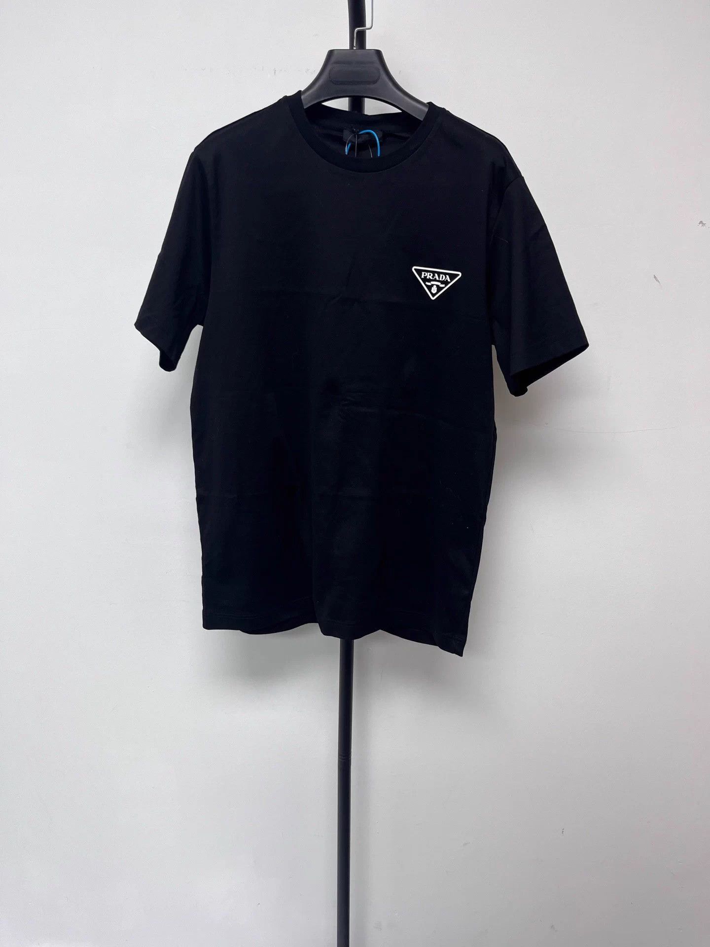 Prada PRADA Logo Print Crew SS Men's Black XL Tee Size US XL / EU 56 / 4 - 1 Thumbnail