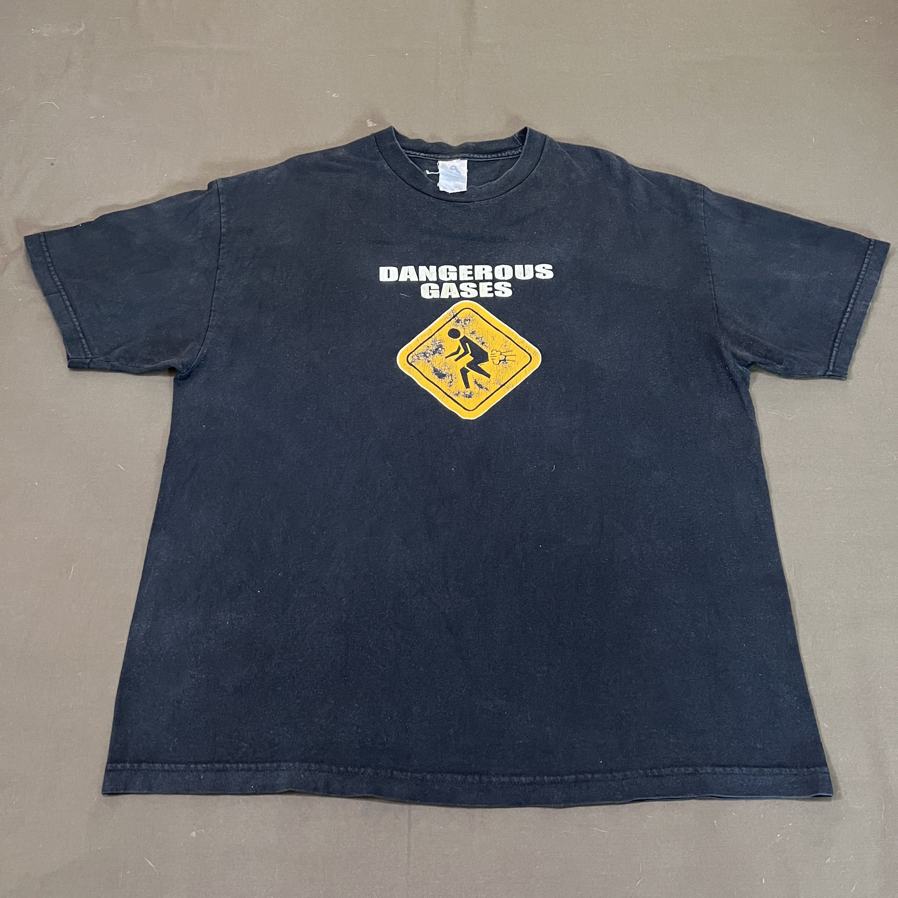 Vintage Vintage Y2K Dangerous gases Tee XL Faded Size US XL / EU 56 / 4 - 2 Thumbnail