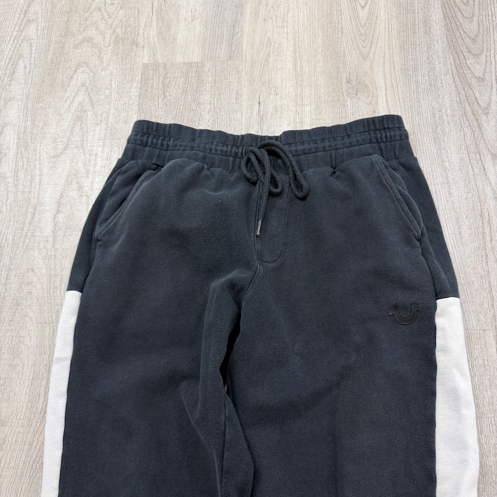 True Religion True Religion Colorblock Jogger Sweatpants Size Small Black Size US 30 / EU 46 - 2 Thumbnail
