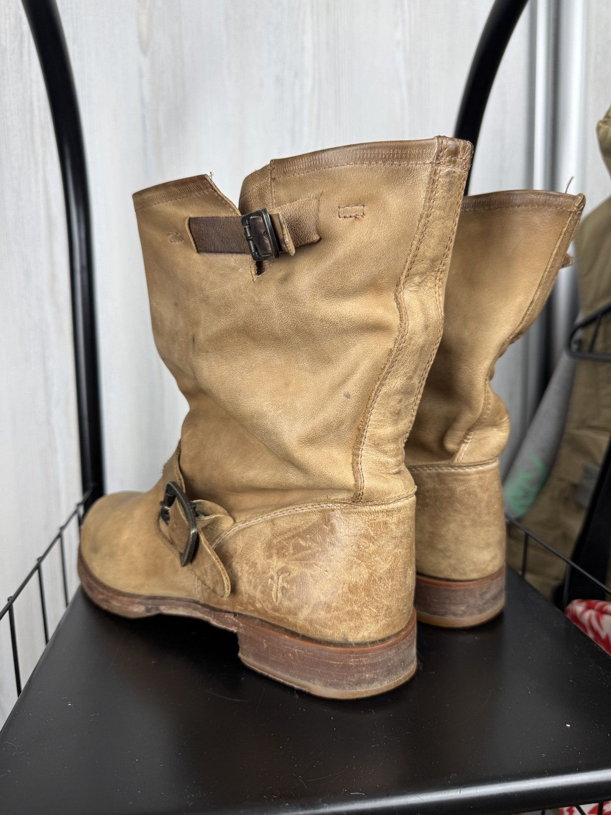 Frye Frye Leather buckled brown beige faded boots size 8.5 Size US 8.5 / IT 38.5 - 15 Thumbnail