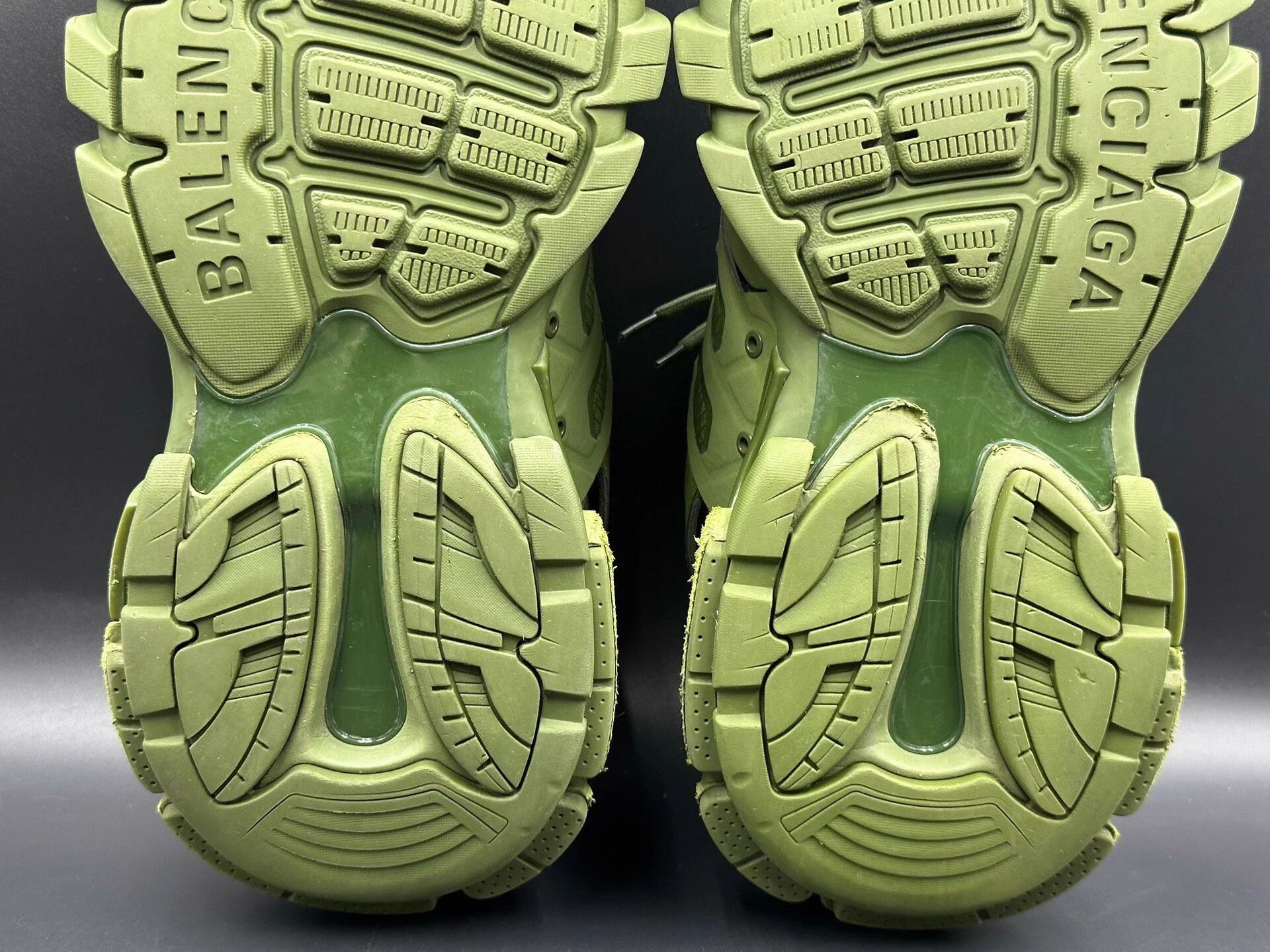 Balenciaga Balenciaga Men's Green Track 1.0 Round Toe Low-Top Dad Shoes Size US 8 / EU 41 - 7 Thumbnail