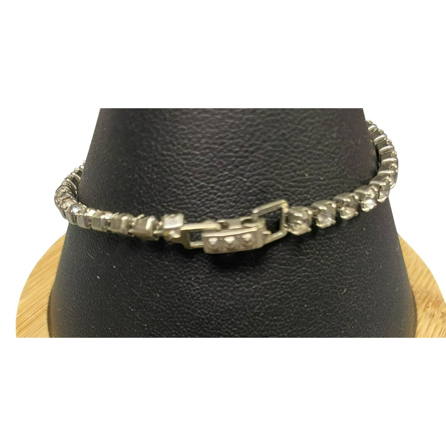 Other Vintage Art Deco Silver-Tone Rhinestone Bracelet 7" Delicate Size ONE SIZE - 2 Thumbnail